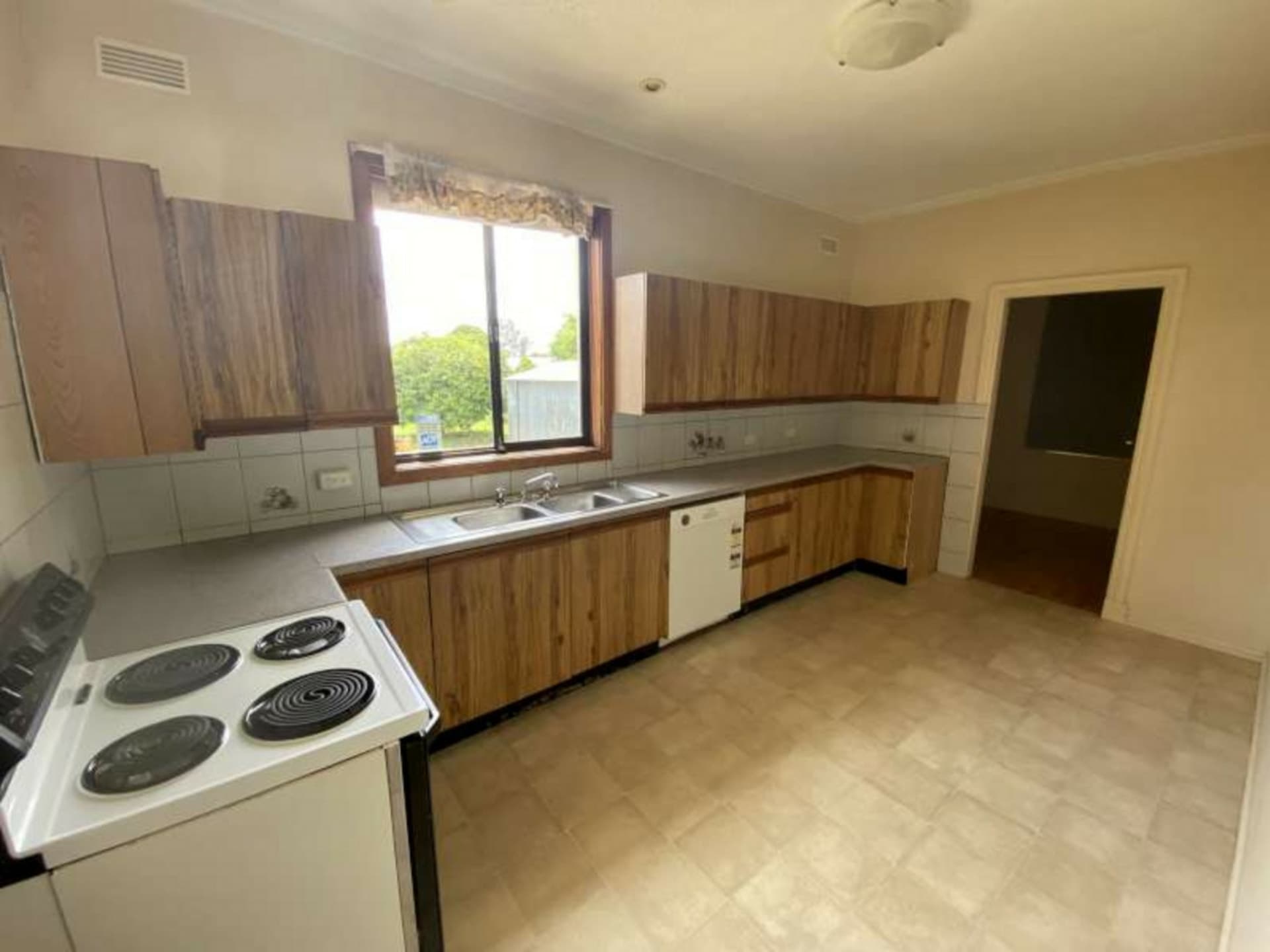 31 Hamblynn Road Elizabeth Downs SA, Elizabeth Downs - Thumbnail 6
