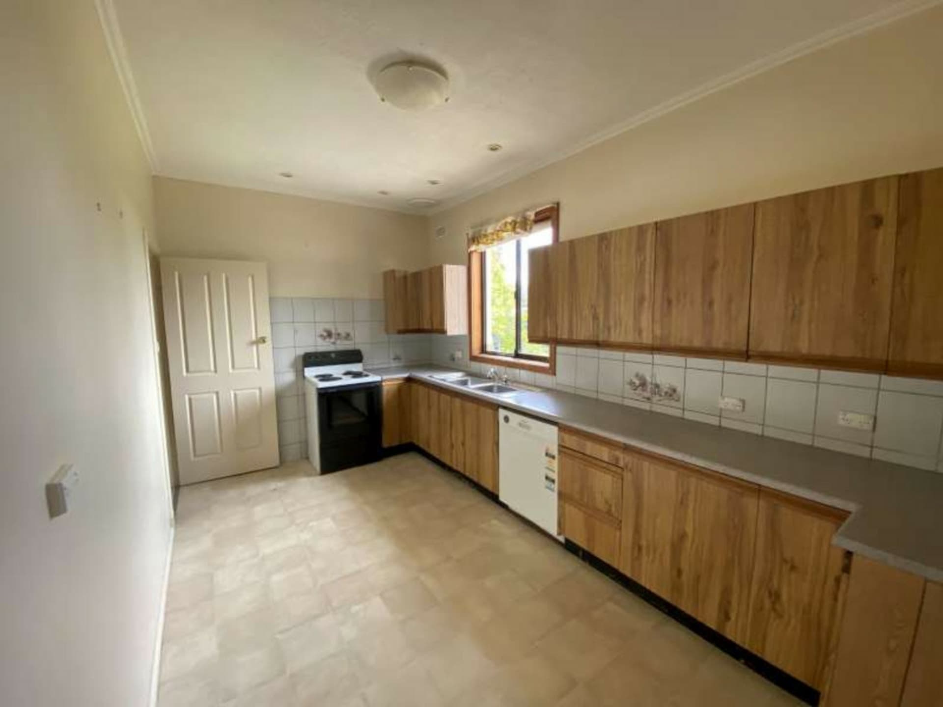 31 Hamblynn Road Elizabeth Downs SA, Elizabeth Downs - Thumbnail 7