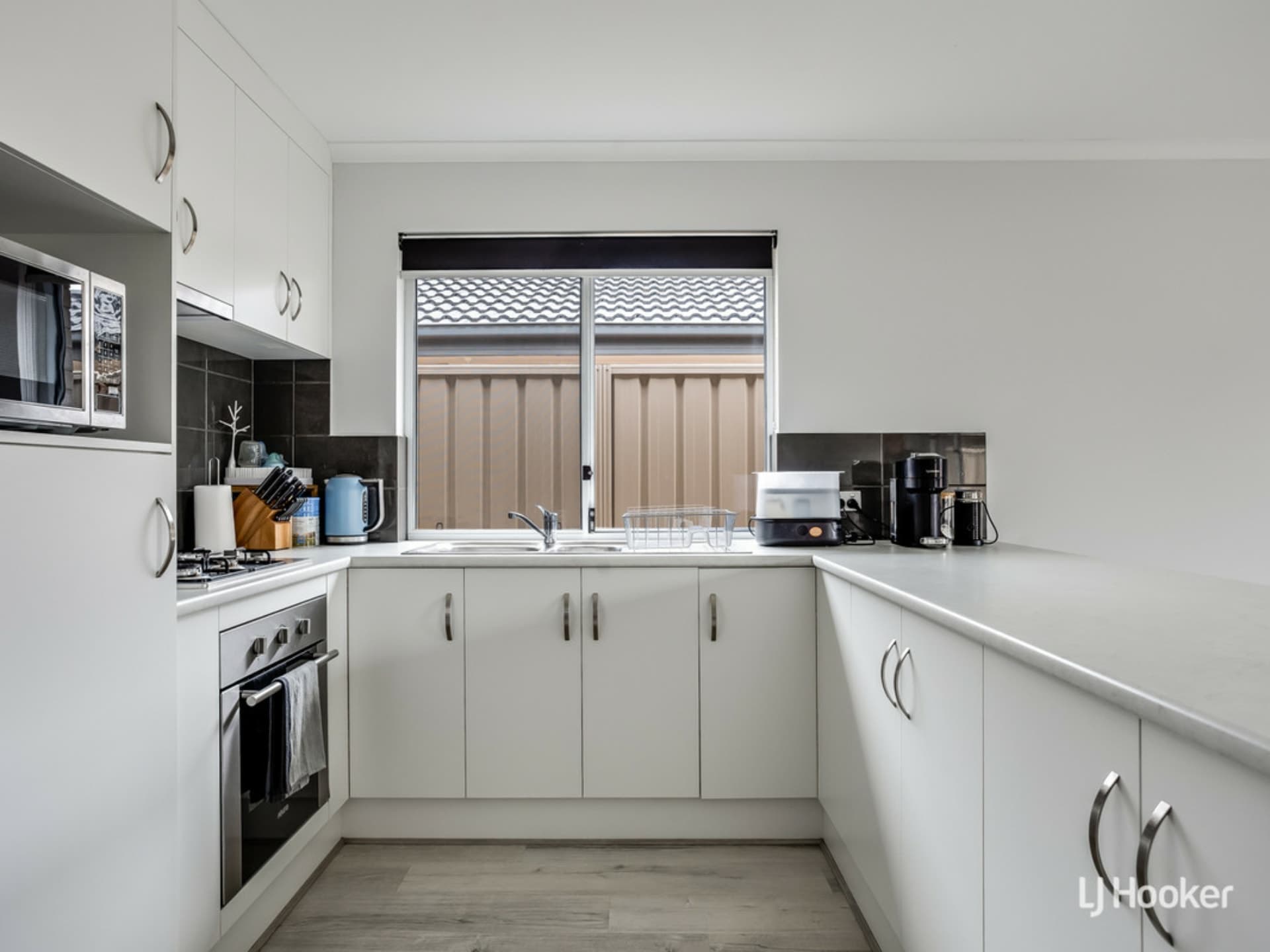 33 Rosewood Avenue Elizabeth North SA, Elizabeth North - Thumbnail 2