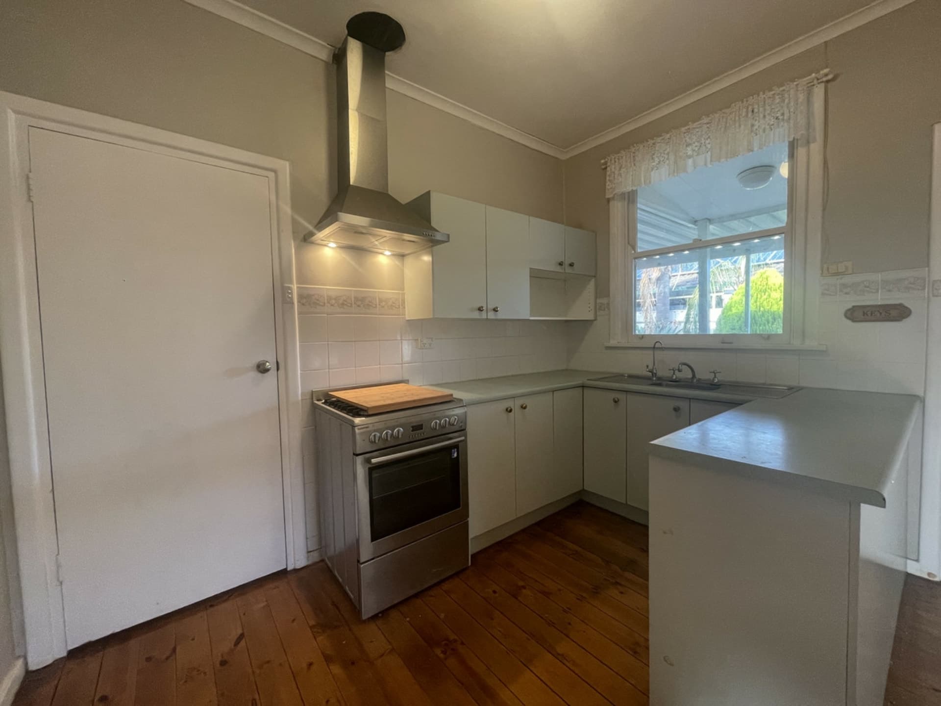 4 Tilshead Road Elizabeth North SA, Elizabeth North - Thumbnail 4