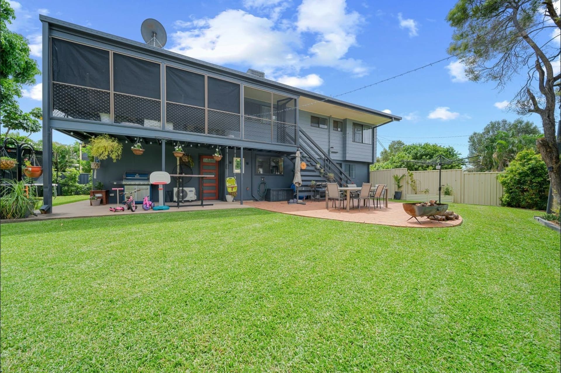 22 Bonython Drive Emerald QLD, Emerald - Thumbnail 2