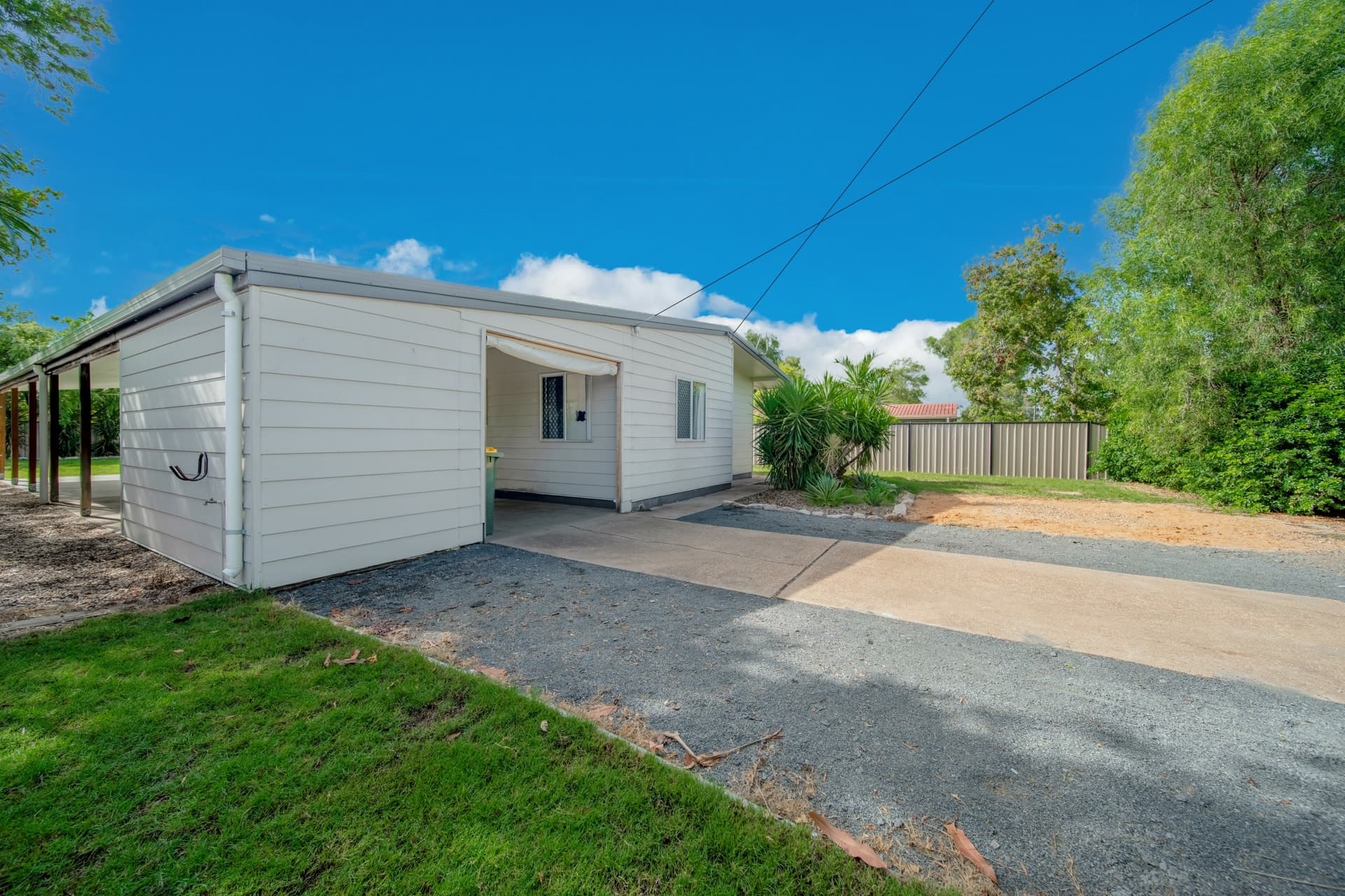 16 Garnet Street Emerald QLD, Emerald - Image 1