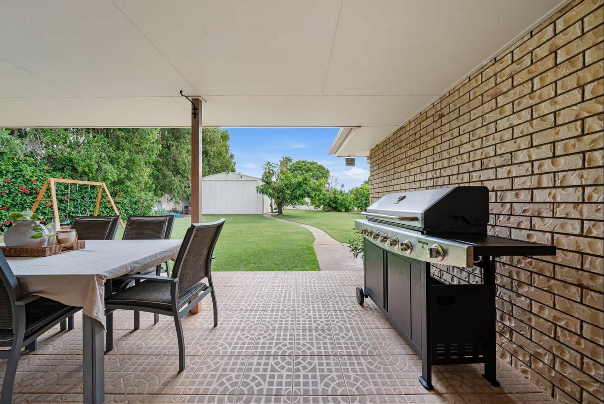 6 Dodd Drive Emerald QLD, Emerald - Image 1