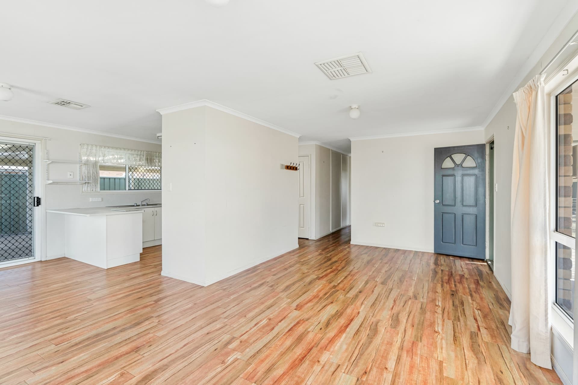 11 Cardinal Street Emerald QLD, Emerald - Thumbnail 7