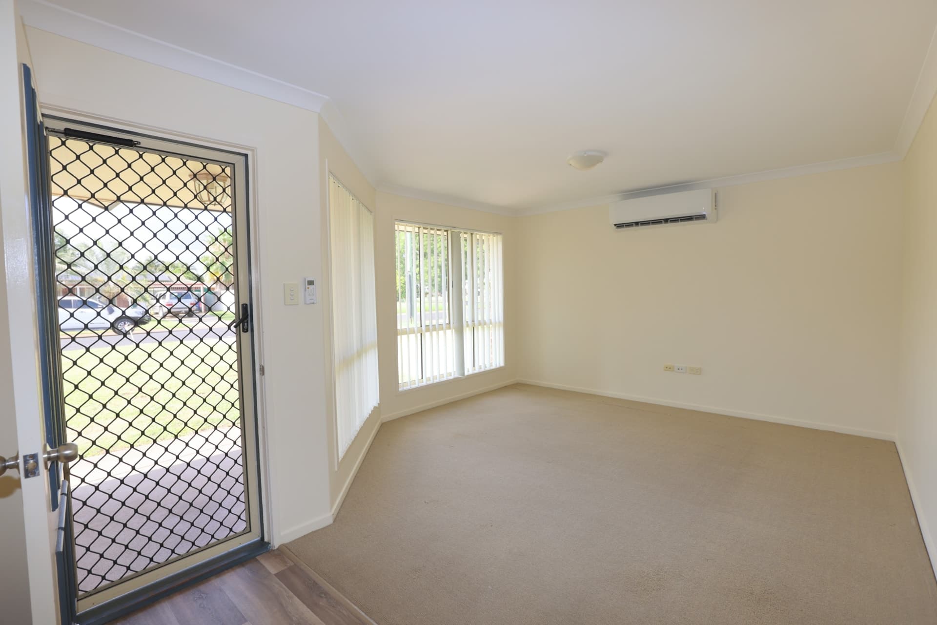 2 Kaitlyn Place Emerald QLD, Emerald - Thumbnail 4