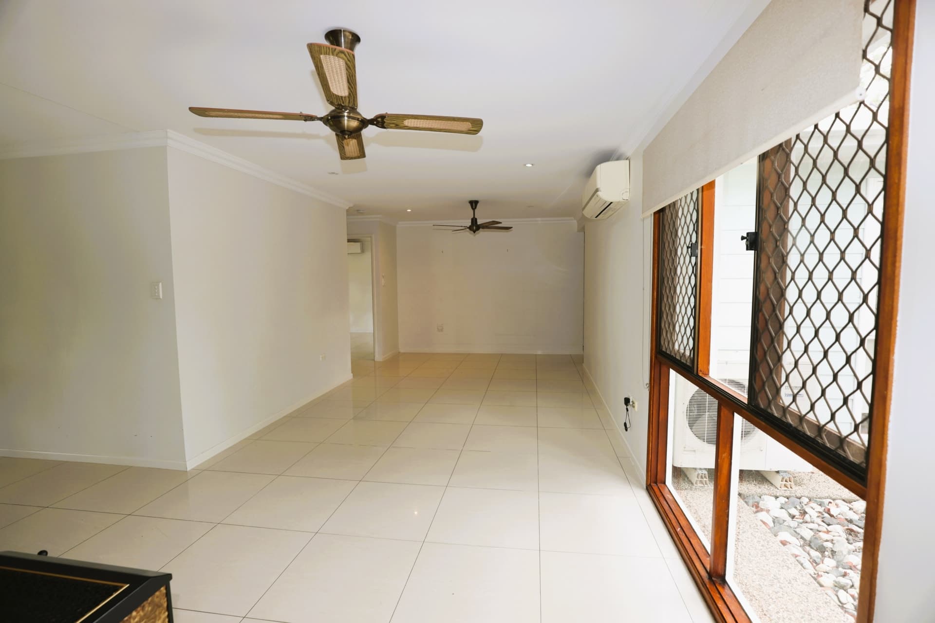 19 Crendon Street Emerald QLD, Emerald - Thumbnail 4