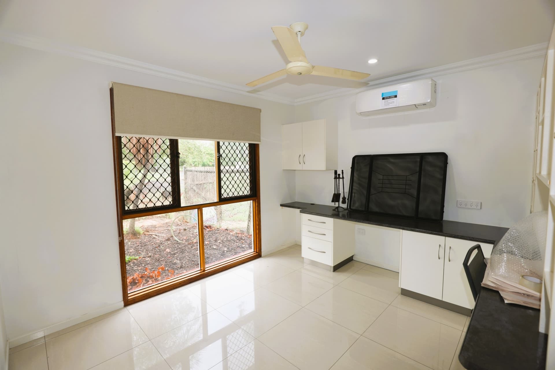 19 Crendon Street Emerald QLD, Emerald - Thumbnail 5