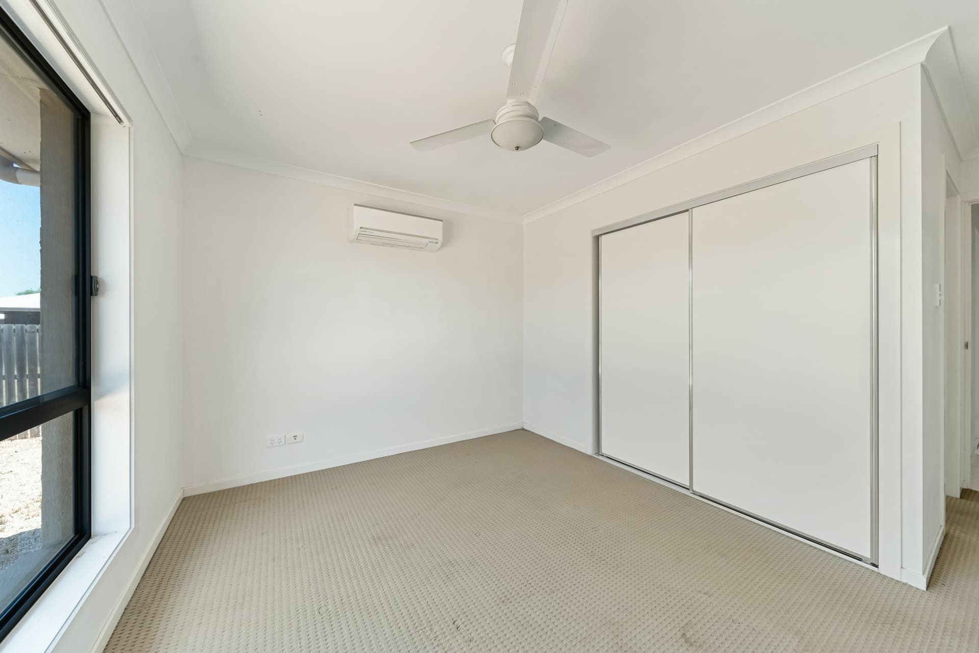 9 Onyx Street Emerald QLD, Emerald - Thumbnail 8