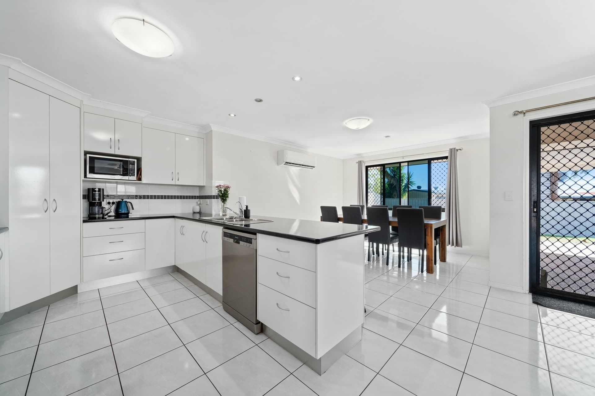 6 Wright Street Emerald QLD, Emerald - Thumbnail 6