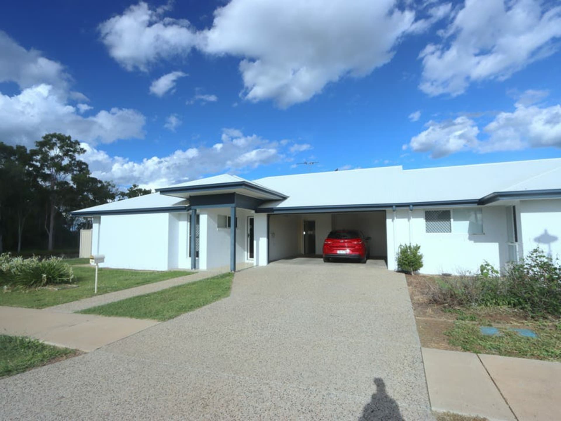12B Rosehill Road Emerald QLD, Emerald - Thumbnail 2