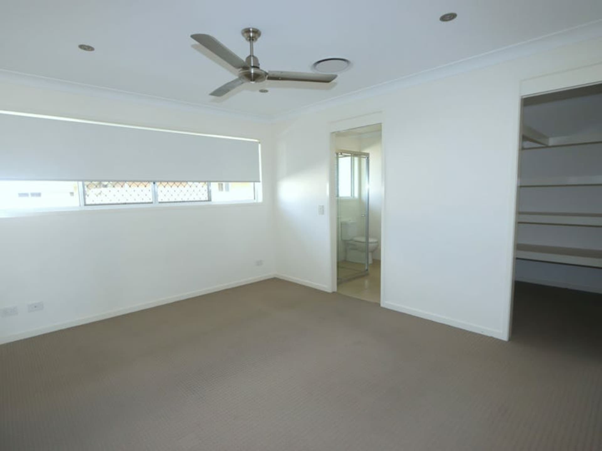 12B Rosehill Road Emerald QLD, Emerald - Thumbnail 5