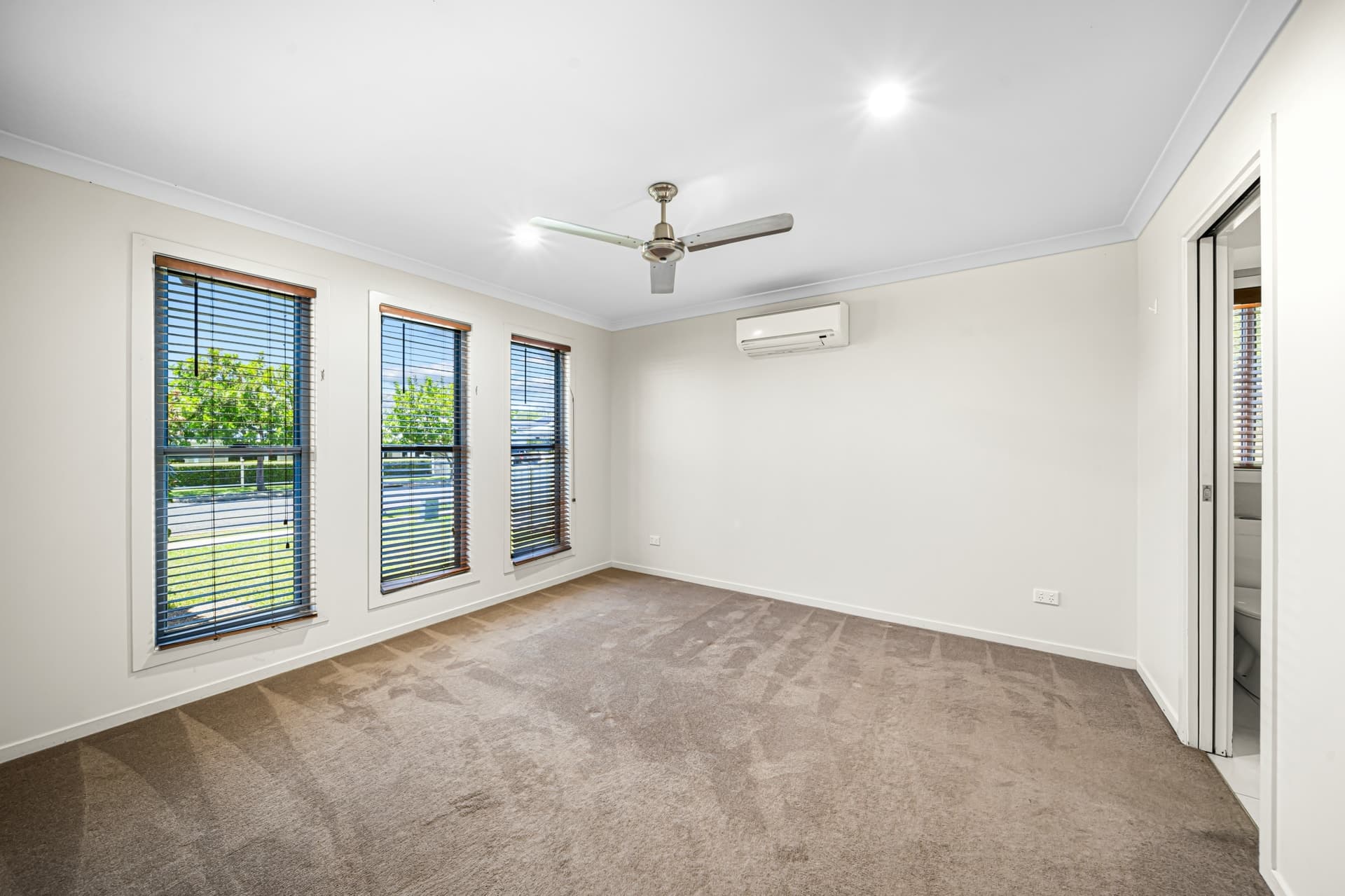 10 Longford Street Emerald QLD, Emerald - Thumbnail 5