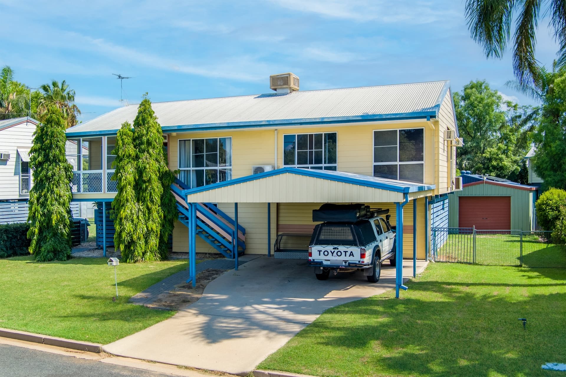10 Colleen Avenue Emerald QLD, Emerald - Thumbnail 2