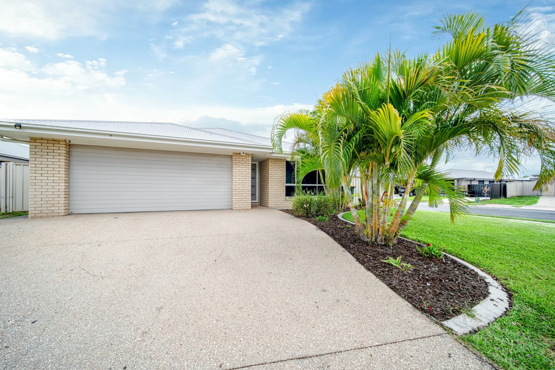 12 Amber Street Emerald QLD, Emerald - Image 1