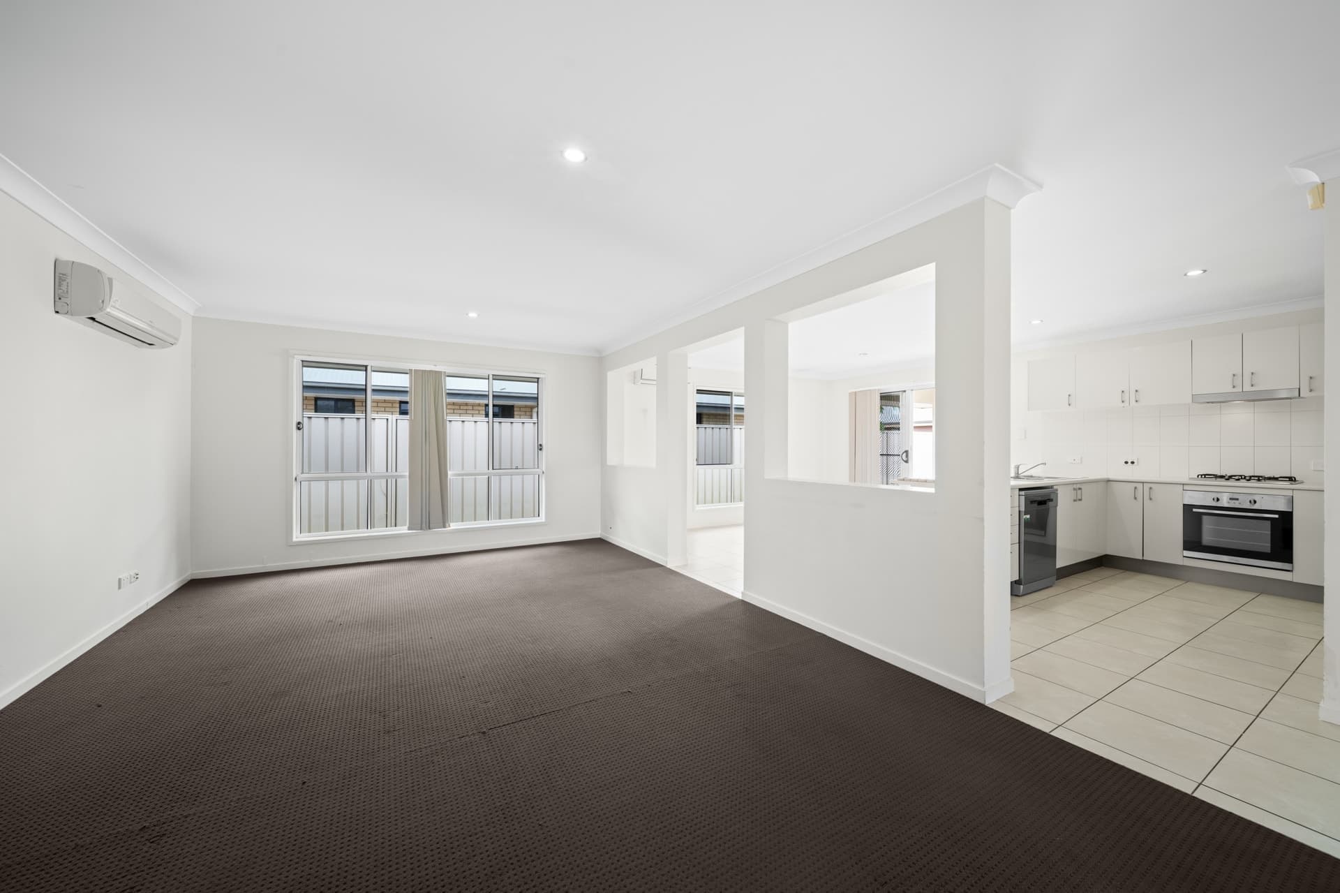 12 Amber Street Emerald QLD, Emerald - Thumbnail 4