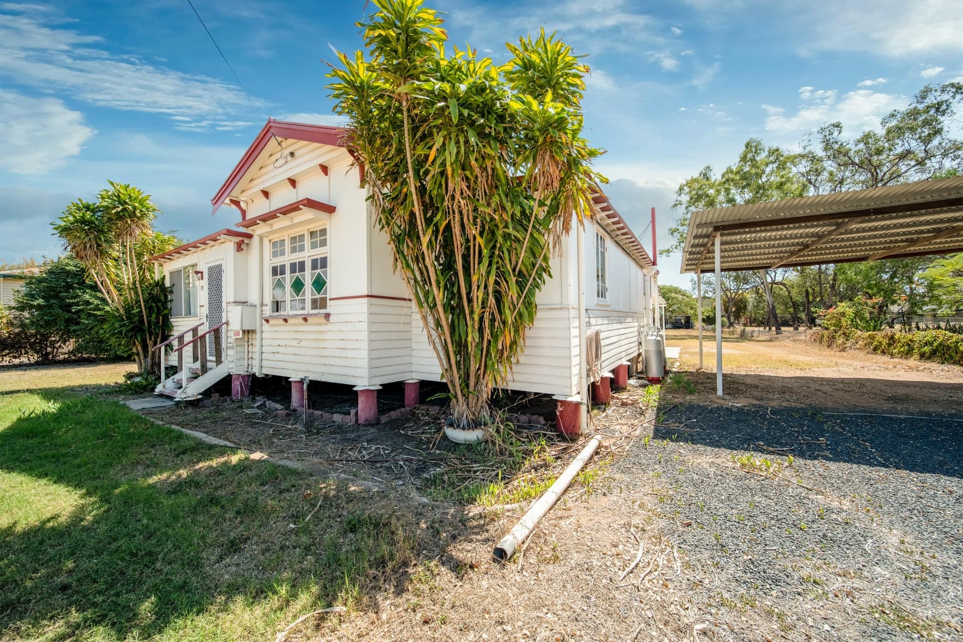 73 Harris Street Emerald QLD, Emerald - Thumbnail 3
