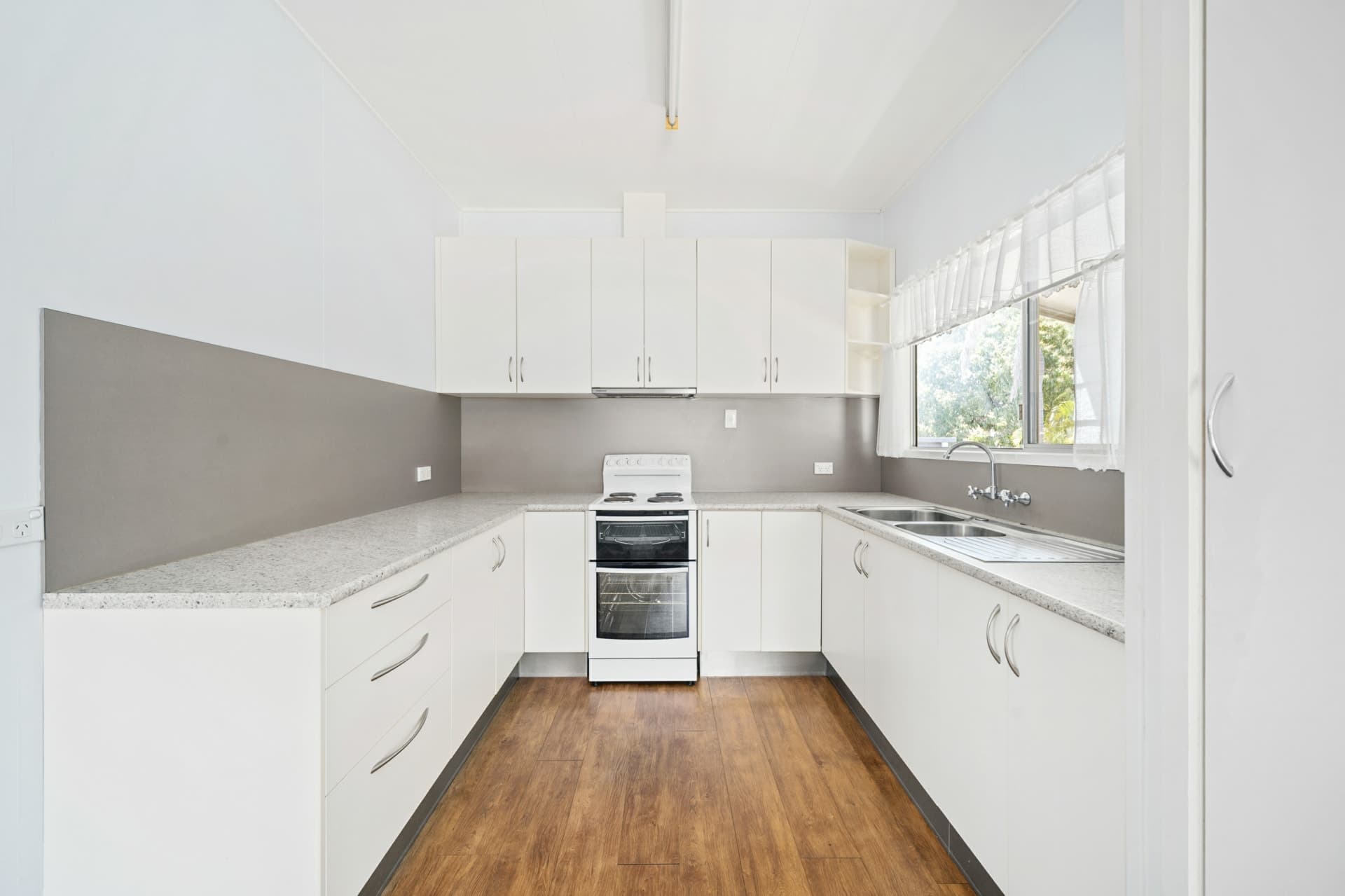 5 Leichardt Street Emerald QLD, Emerald - Thumbnail 5