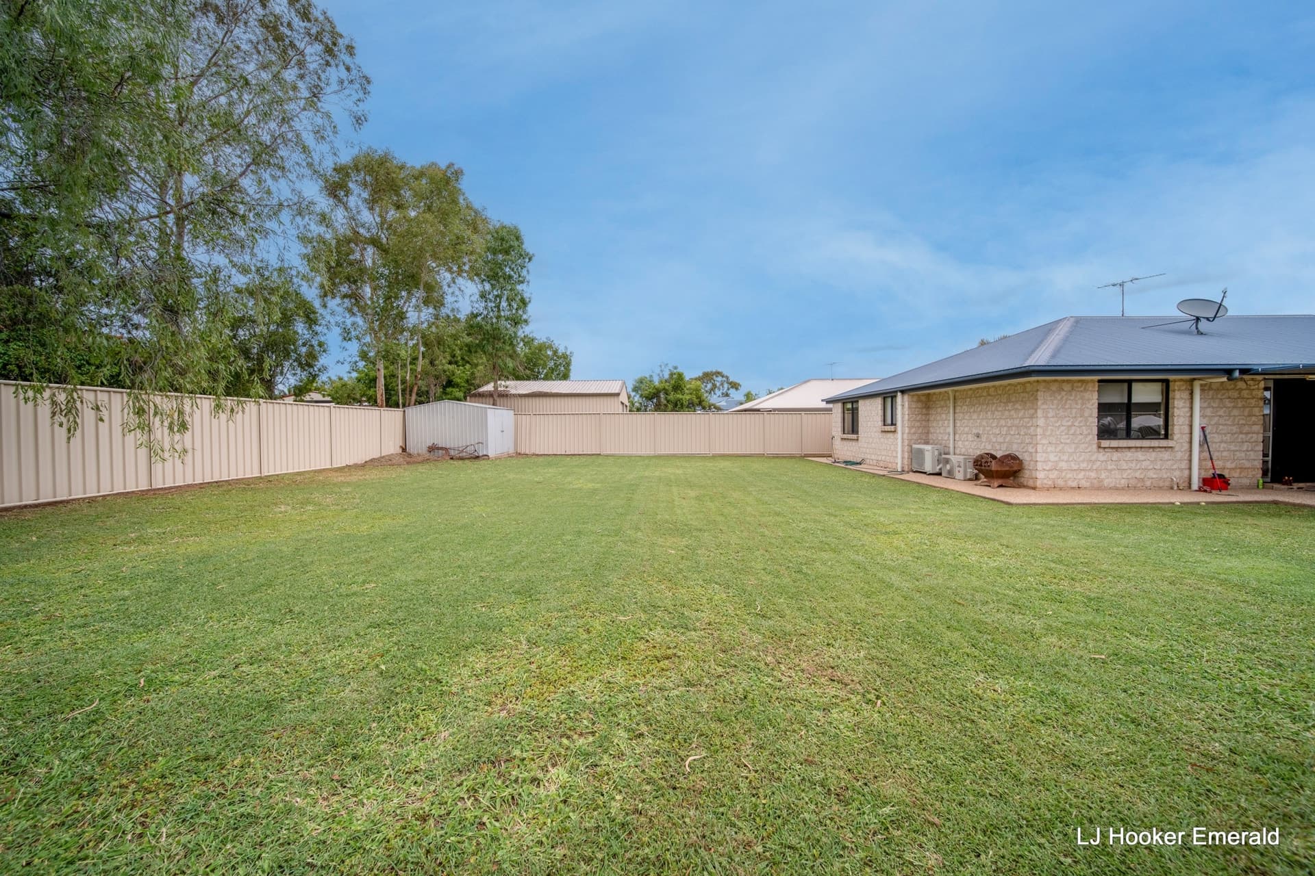 43 Blue Gums Drive Emerald QLD, Emerald - Thumbnail 4