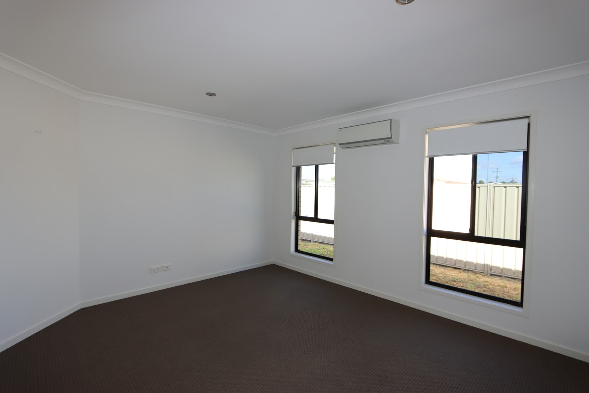 8 Amber Street Emerald QLD, Emerald - Thumbnail 4