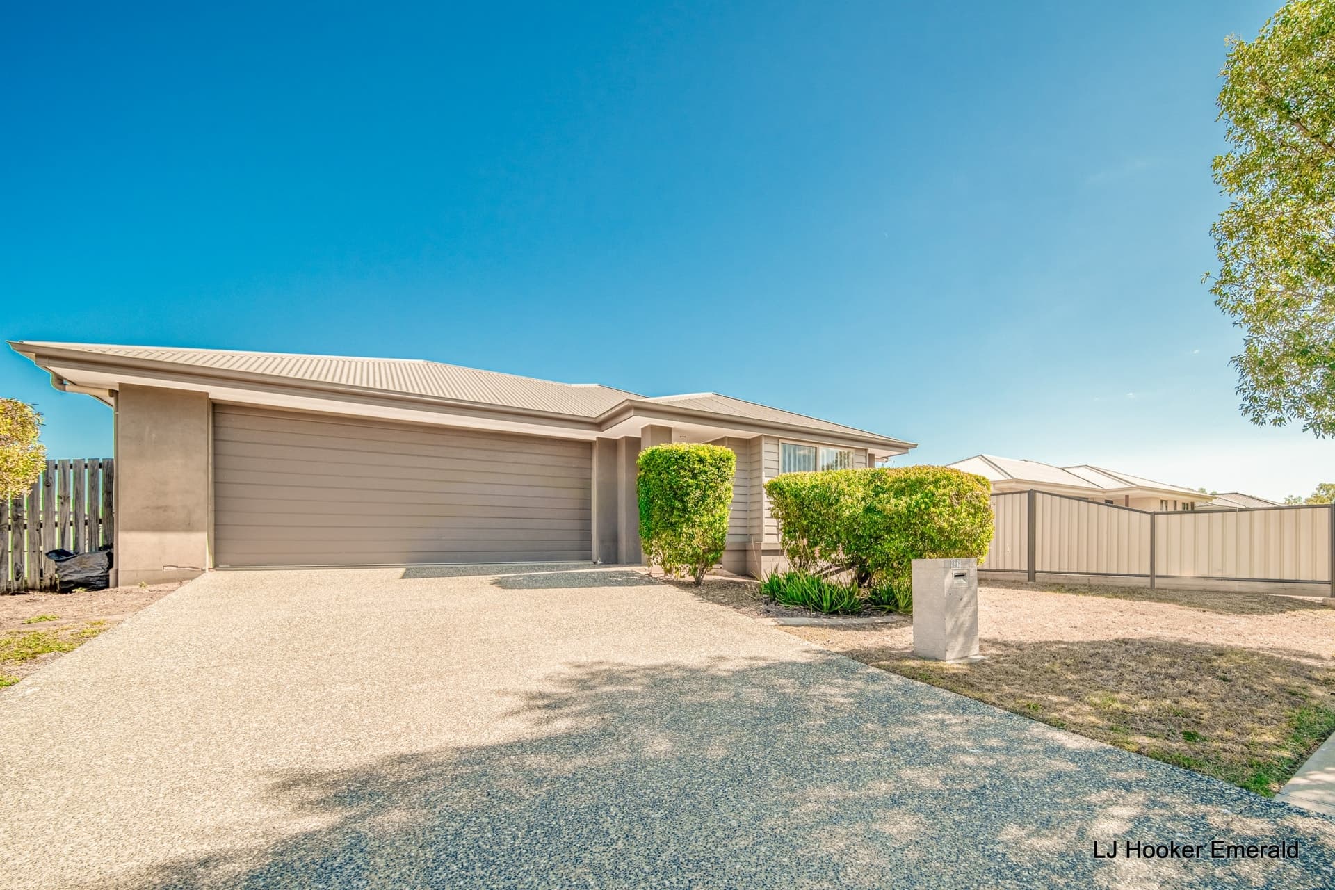 26 Amber Street Emerald QLD, Emerald - Thumbnail 2