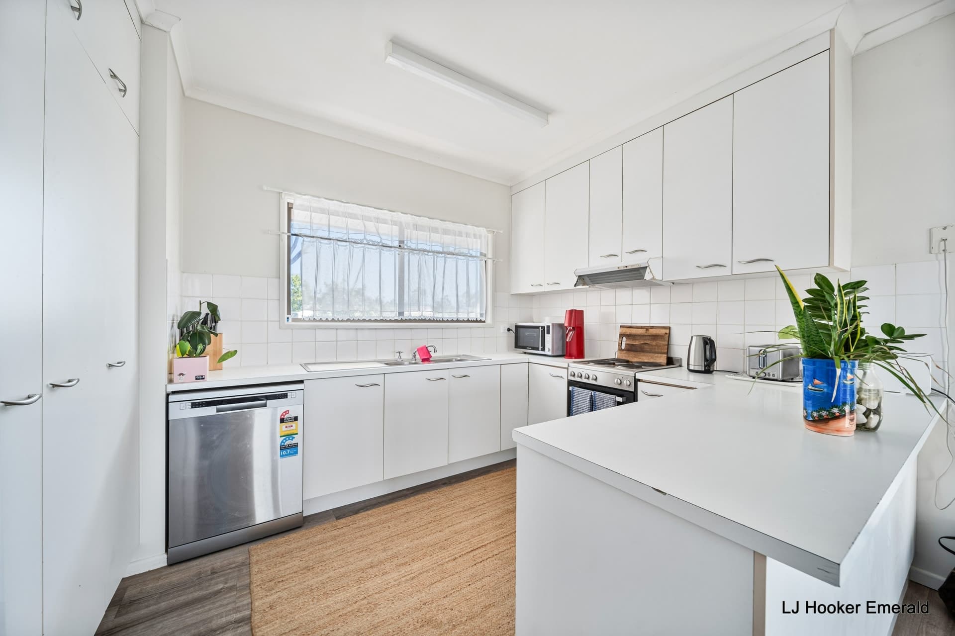 50 Loch Street Emerald QLD, Emerald - Thumbnail 6
