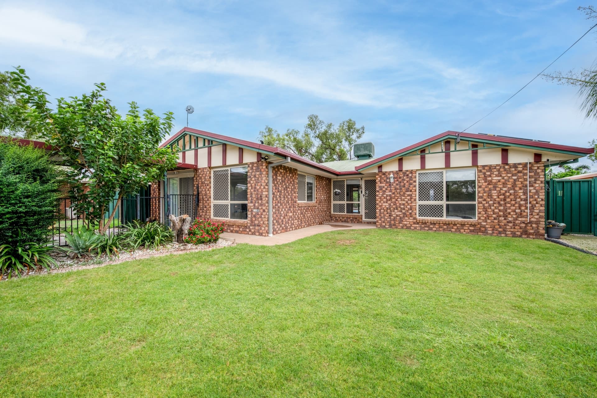 2 Wren Court Emerald QLD, Emerald - Thumbnail 4