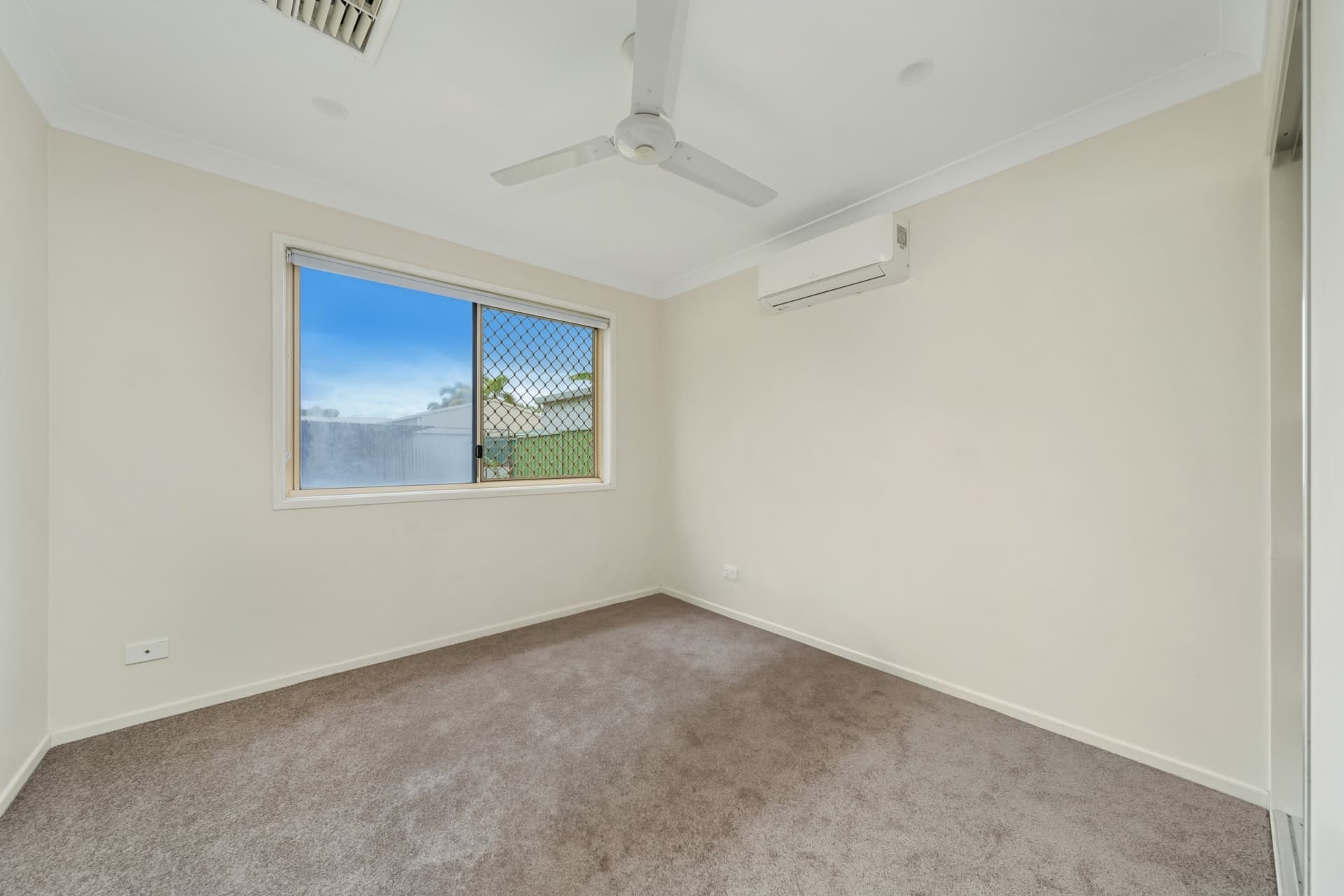 2 Wren Court Emerald QLD, Emerald - Thumbnail 8
