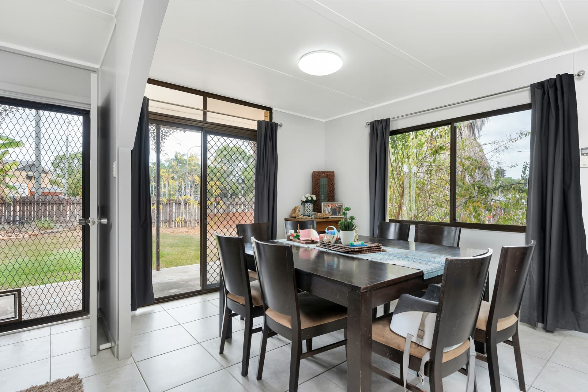 1 Harris Street Emerald QLD, Emerald - Thumbnail 3