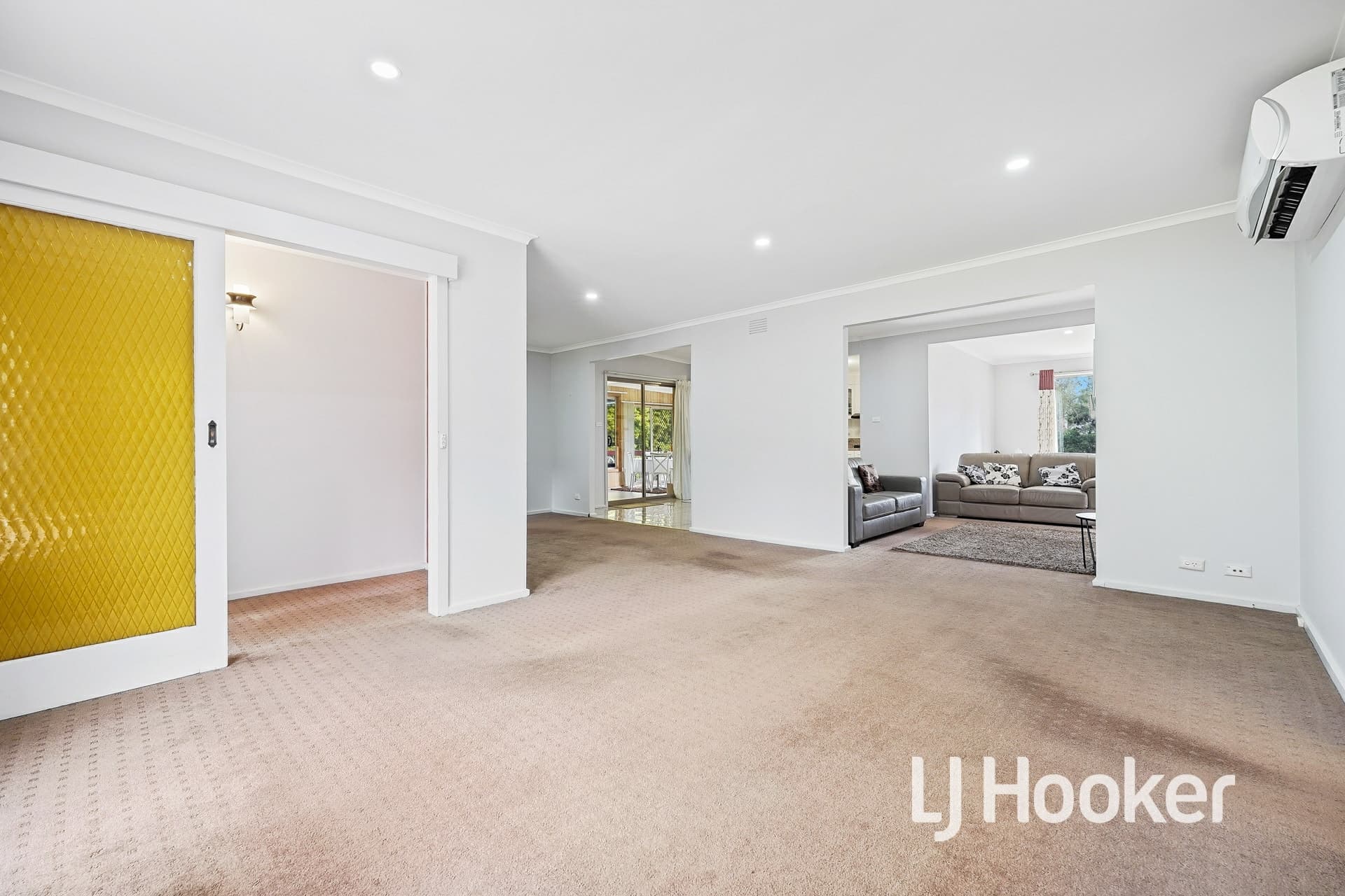 16 Aquila Crescent Endeavour Hills VIC, Endeavour Hills - Thumbnail 4