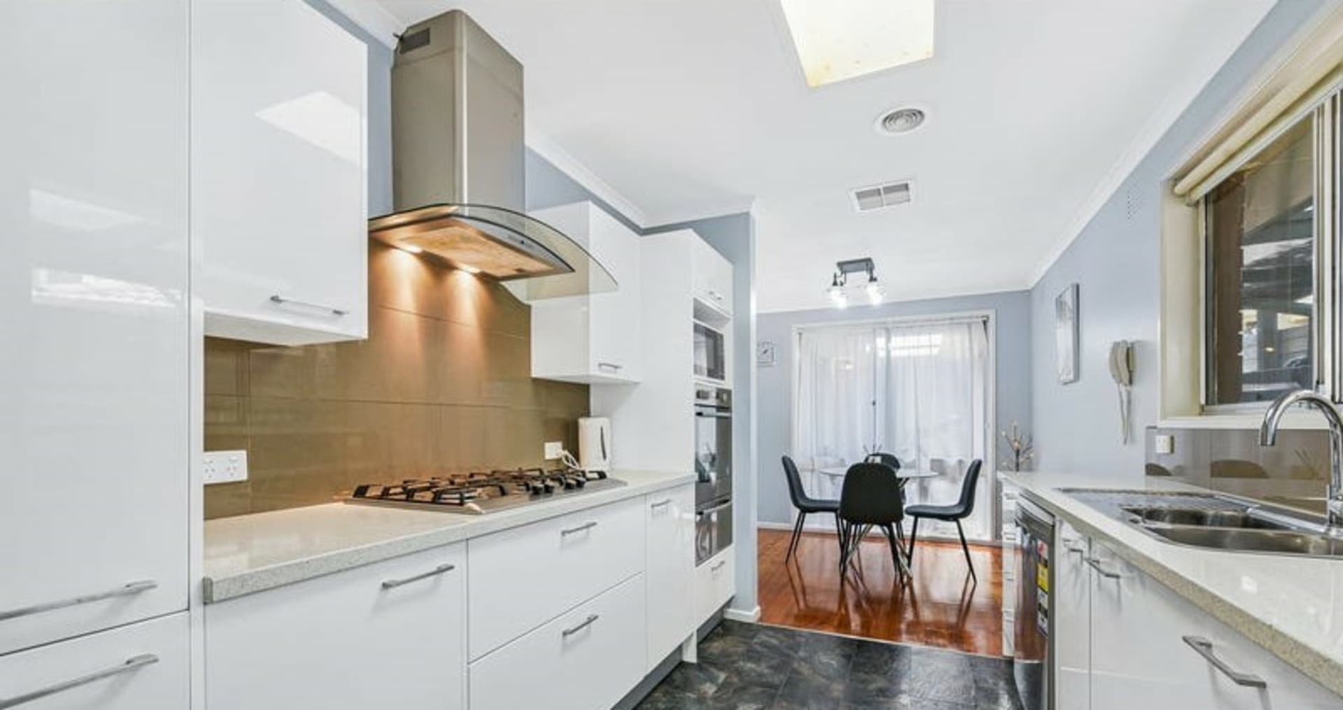 51 Essex Park Drive Endeavour Hills VIC, Endeavour Hills - Thumbnail 4