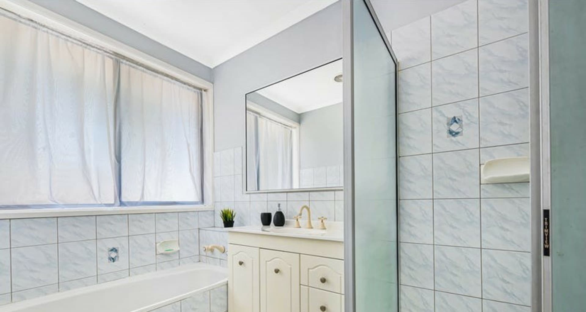 51 Essex Park Drive Endeavour Hills VIC, Endeavour Hills - Thumbnail 7