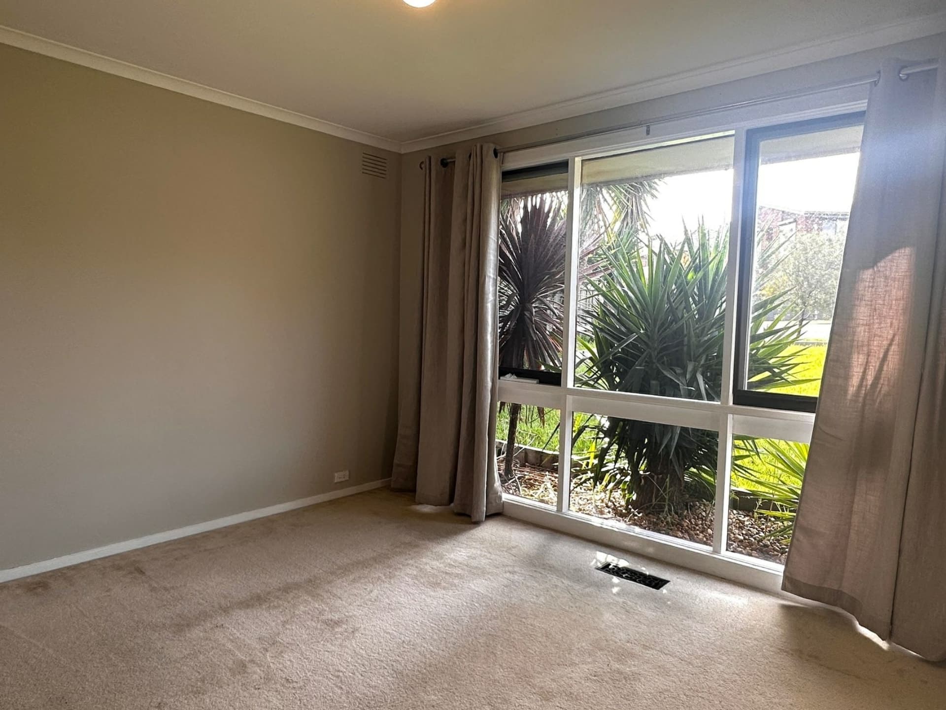 27 Oxley Way Endeavour Hills VIC, Endeavour Hills - Thumbnail 7