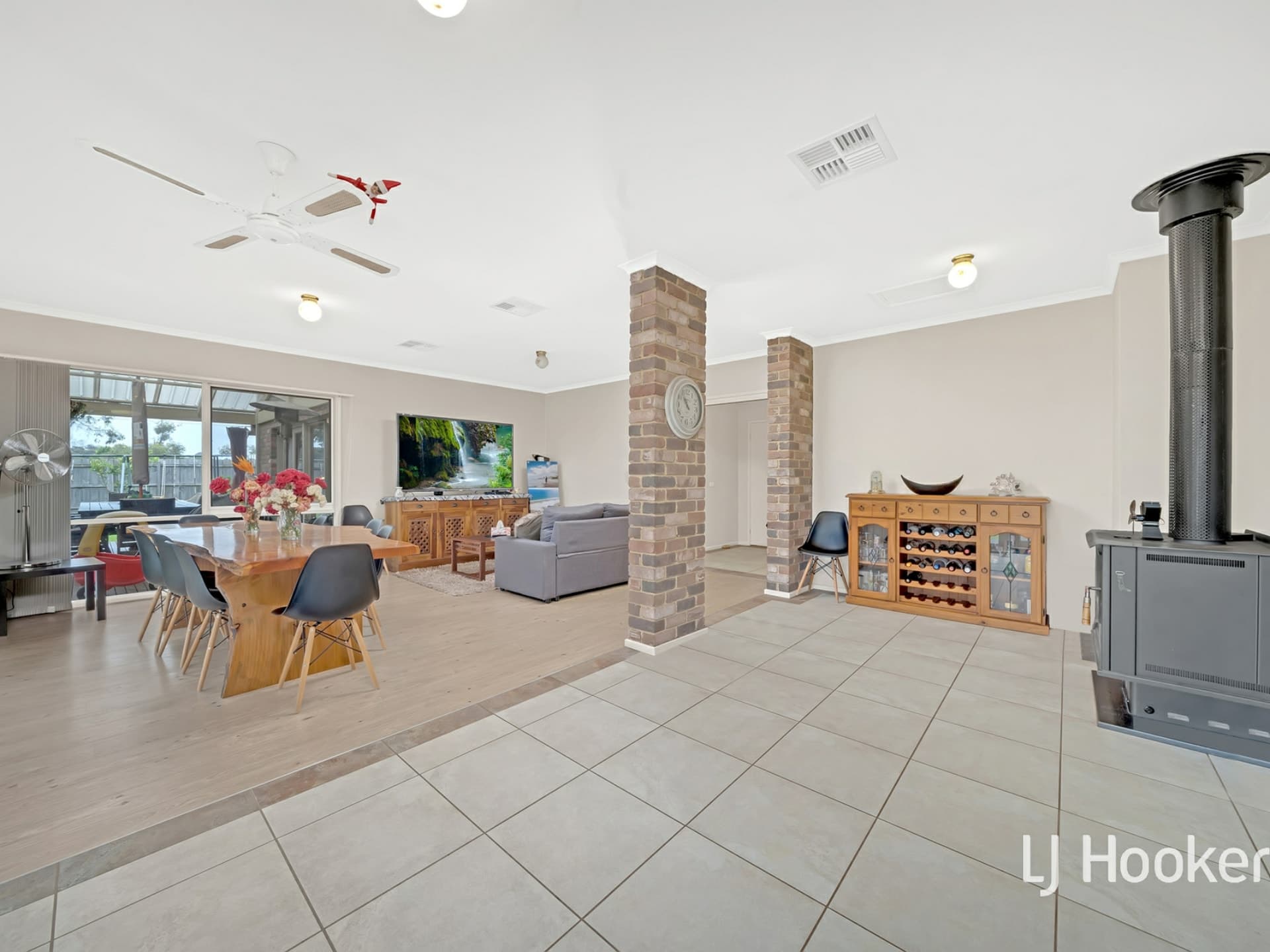 64, Endeavour Hills - Thumbnail 4