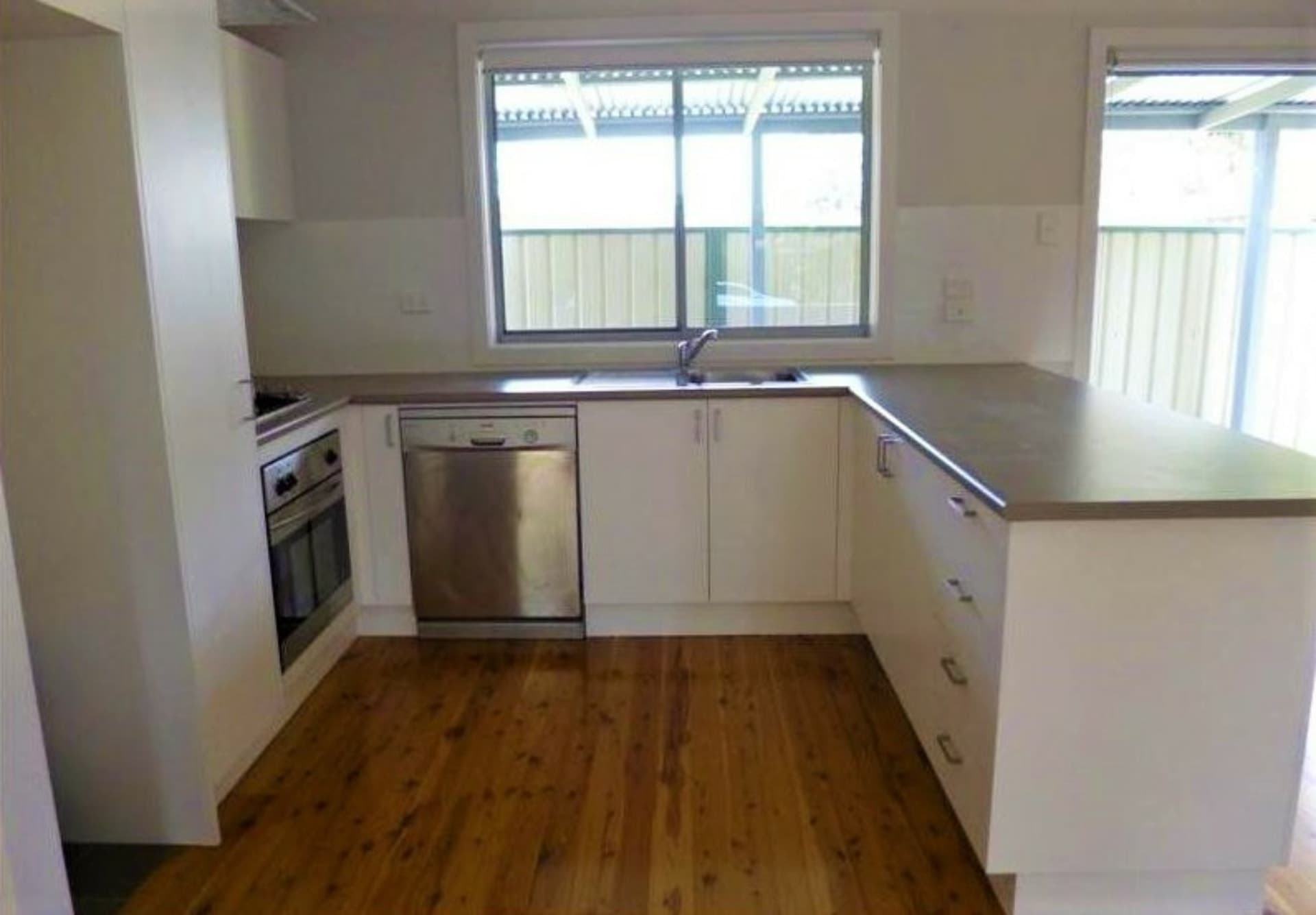 34 Narrawa Avenue Erina NSW, Erina - Thumbnail 4