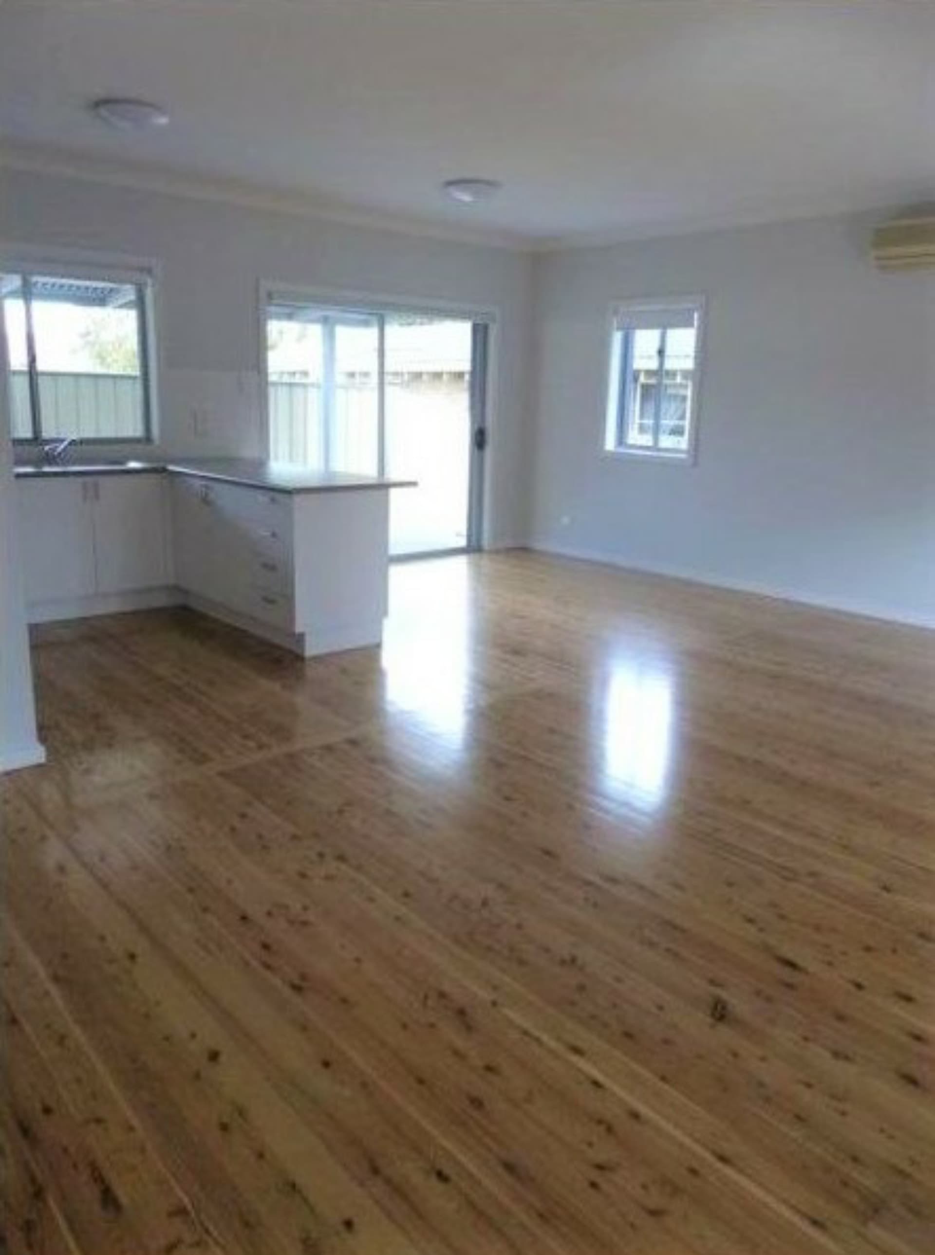 34 Narrawa Avenue Erina NSW, Erina - Thumbnail 7