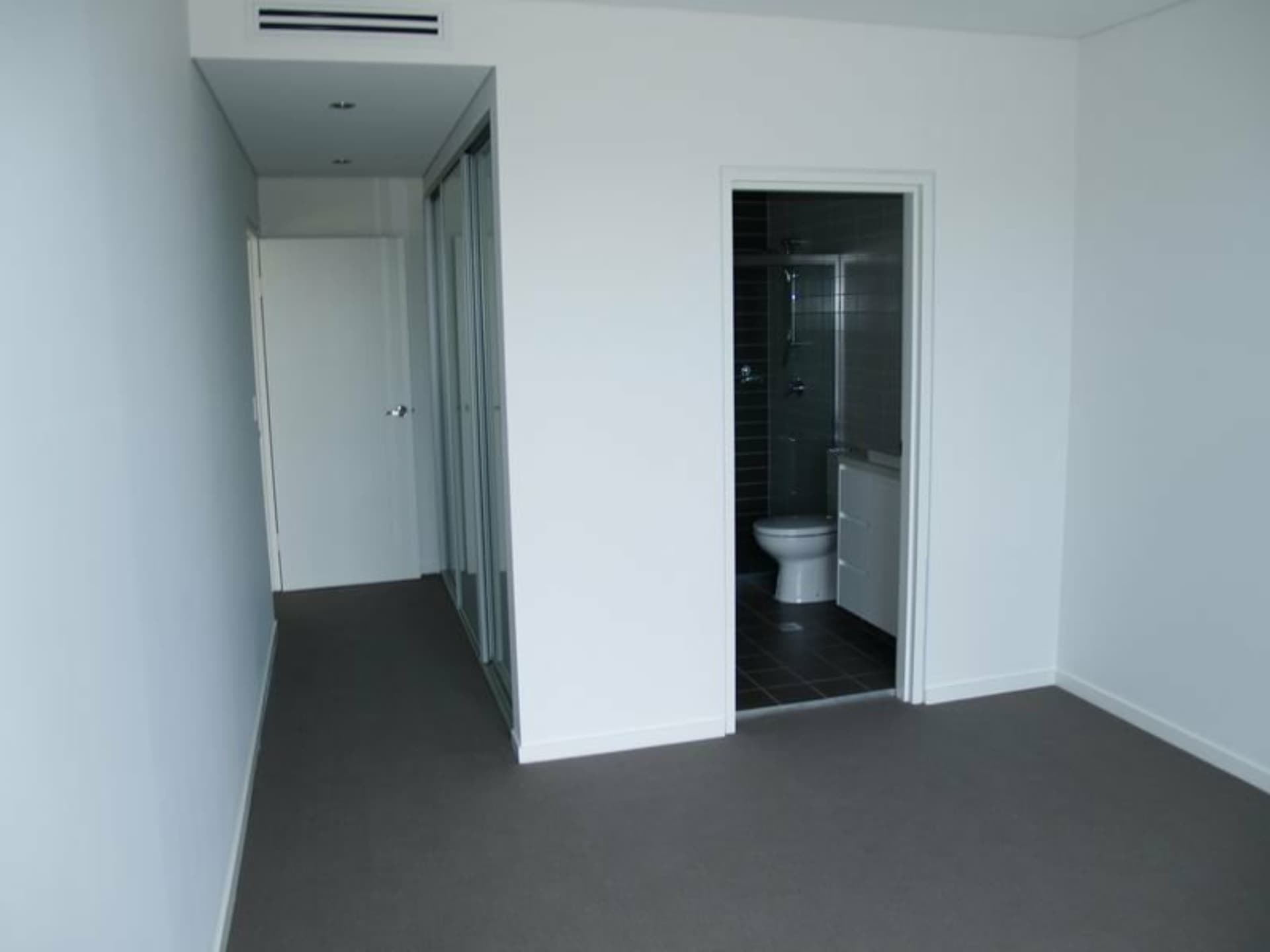 13/2, Ermington - Image 1