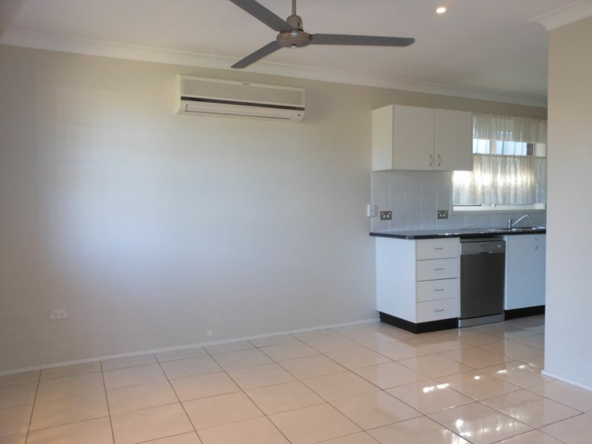 40 Semillon Cres Eschol Park NSW, Eschol Park - Thumbnail 3