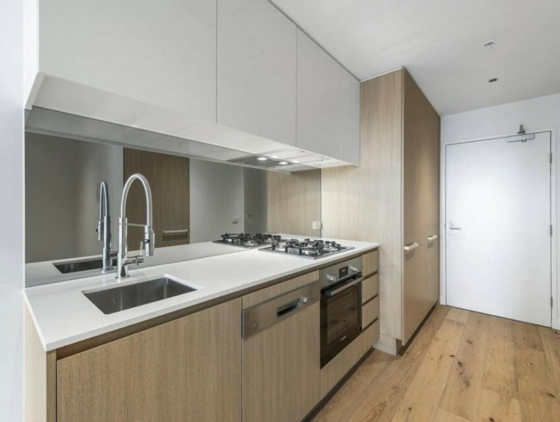 311/19 Russell Street Essendon VIC, Essendon - Thumbnail 4