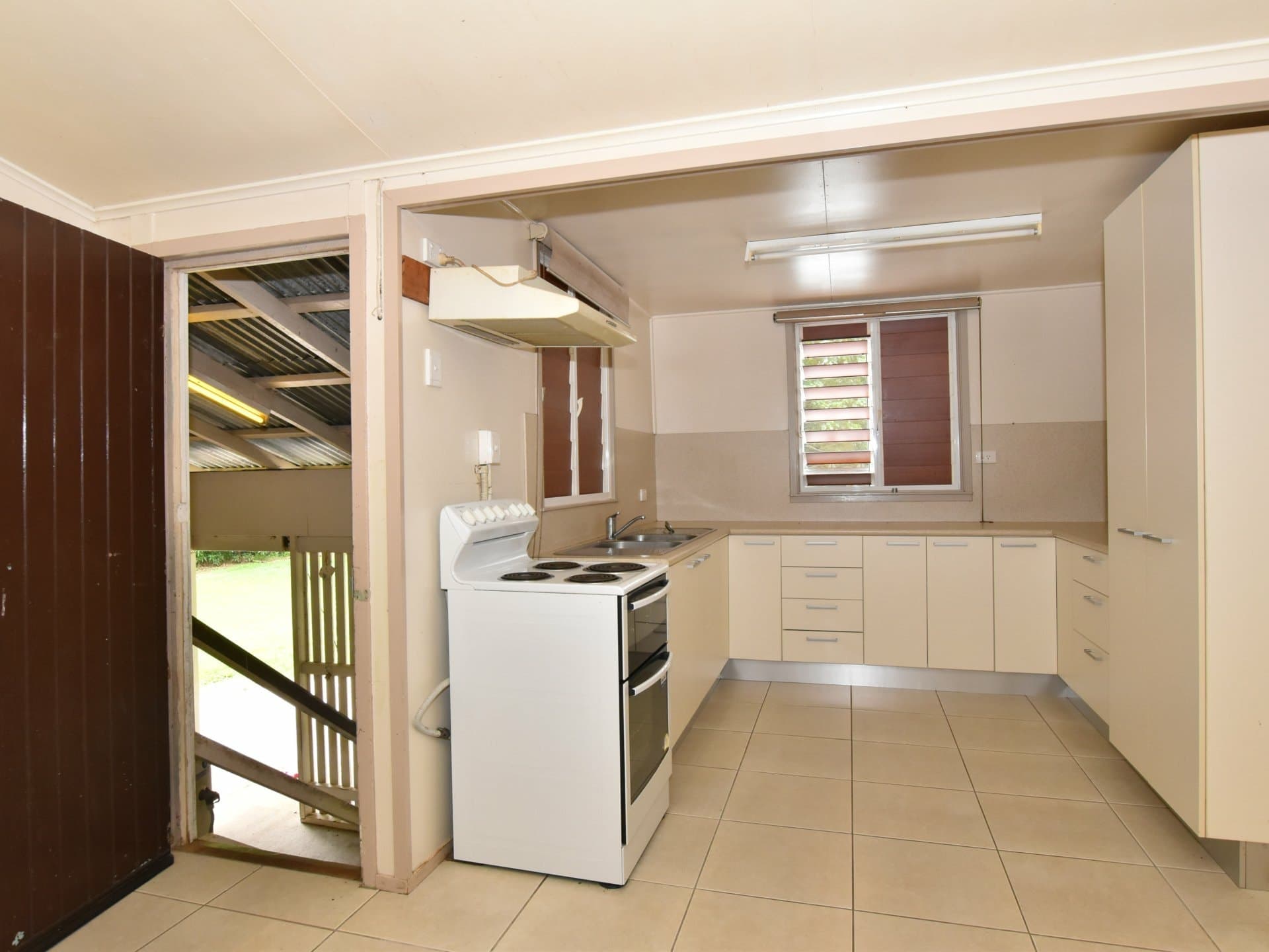 14 Davidson Road Euramo QLD, Euramo - Thumbnail 3