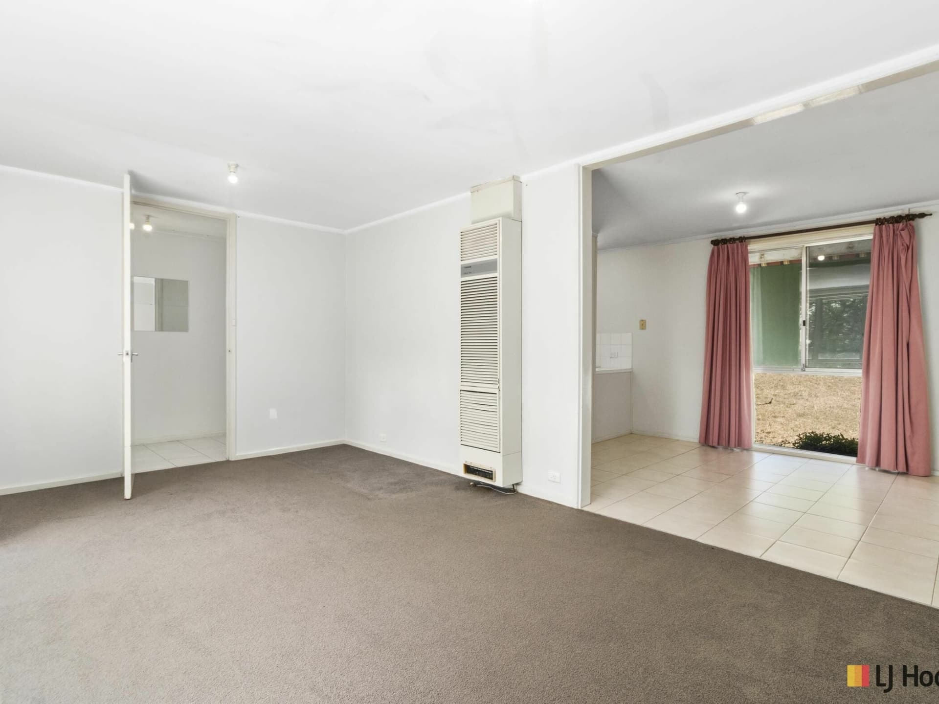 16 William Webb Drive Evatt ACT, Evatt - Thumbnail 3