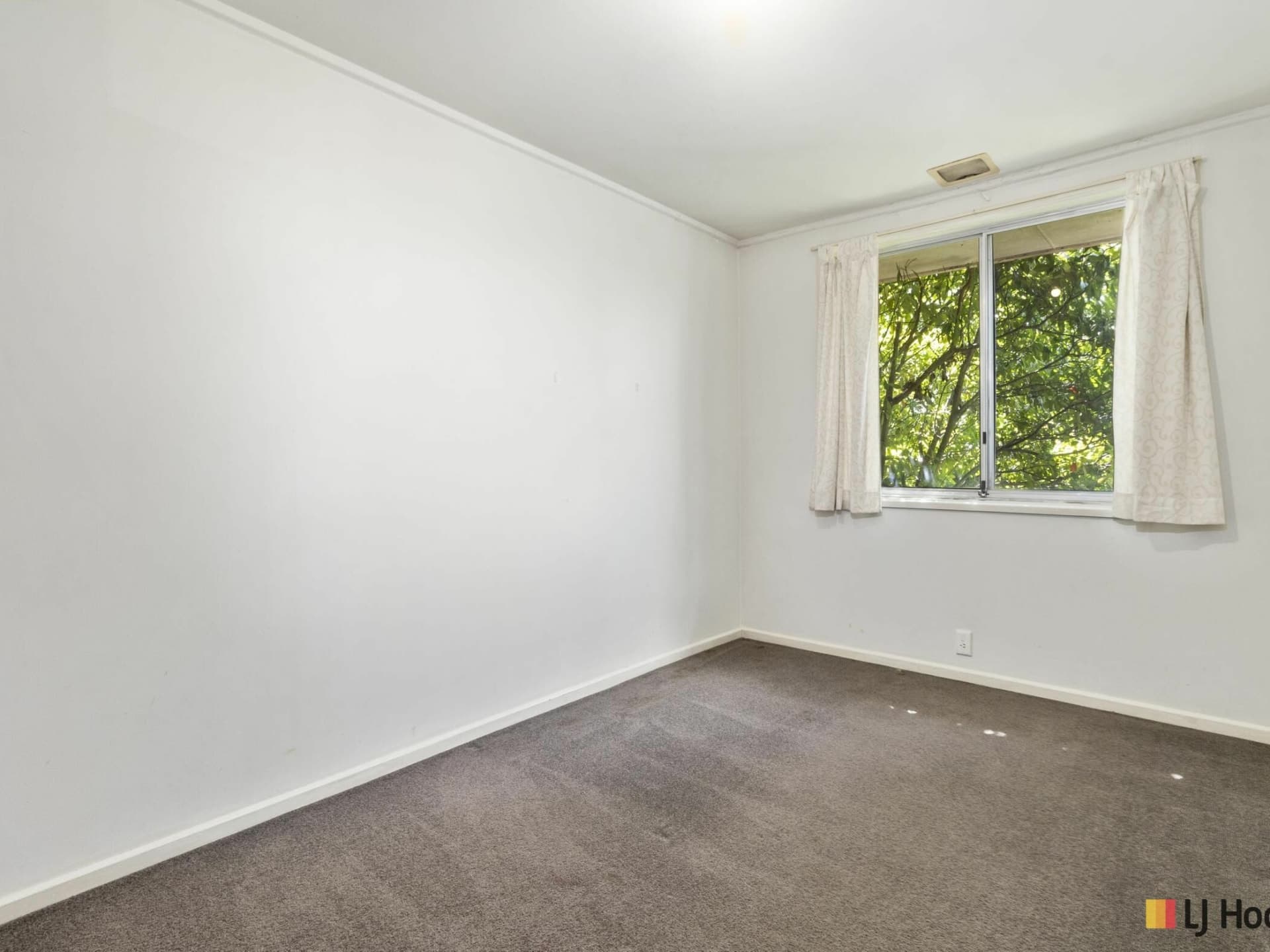 16 William Webb Drive Evatt ACT, Evatt - Thumbnail 5