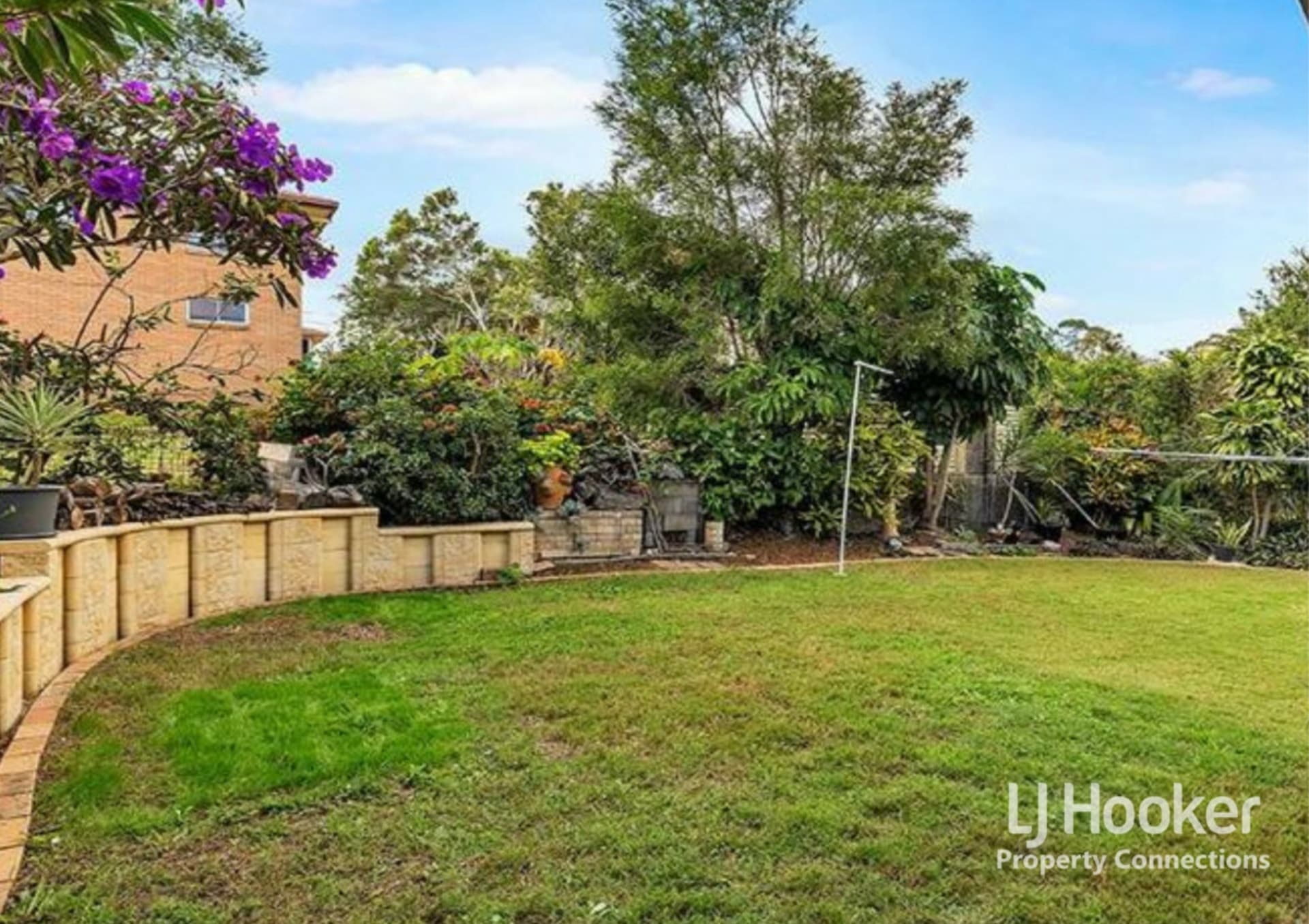 9 Guinness Street Everton Park QLD, Everton Park - Image 1