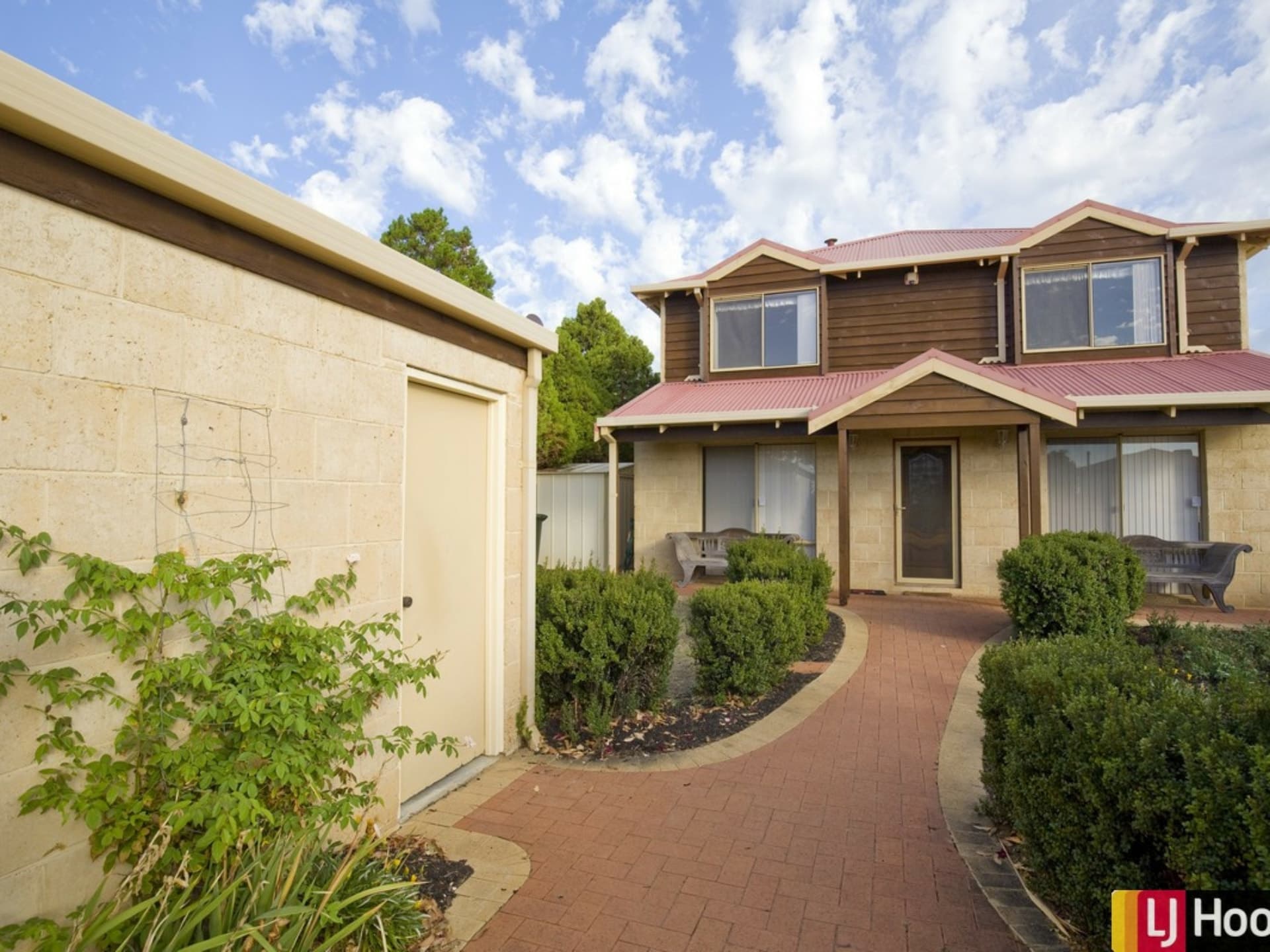4B Merindah Meander Falcon WA, Falcon - Thumbnail 2