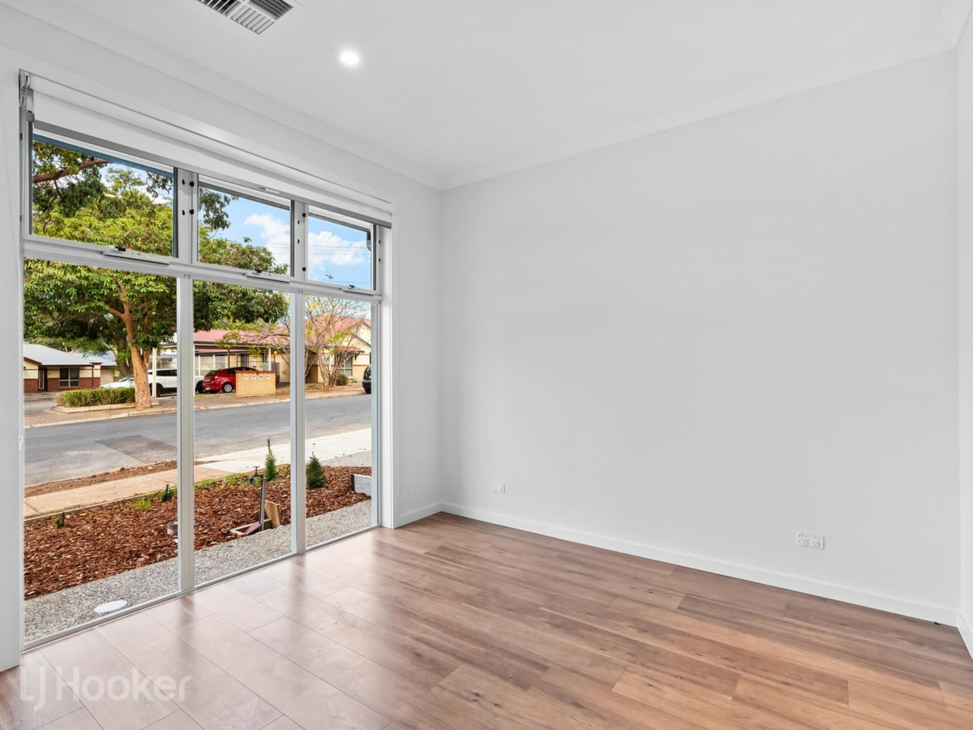 11b Shirley Avenue Felixstow SA, Felixstow - Thumbnail 8