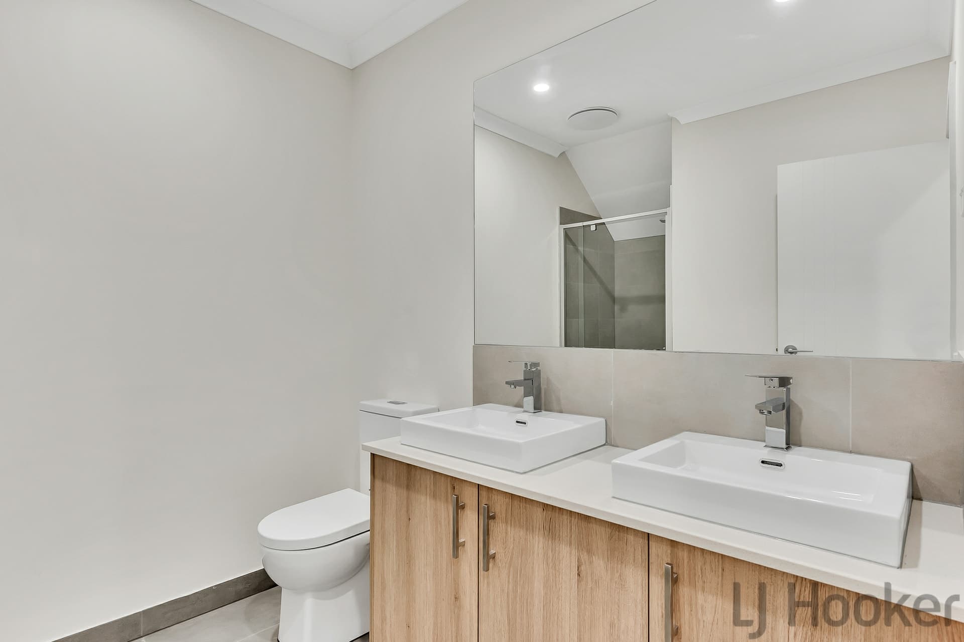 1/16 Adele Avenue Ferntree Gully VIC, Ferntree Gully - Thumbnail 6