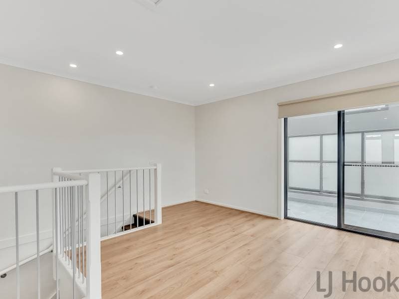 1/16 Adele Avenue Ferntree Gully VIC, Ferntree Gully - Thumbnail 2