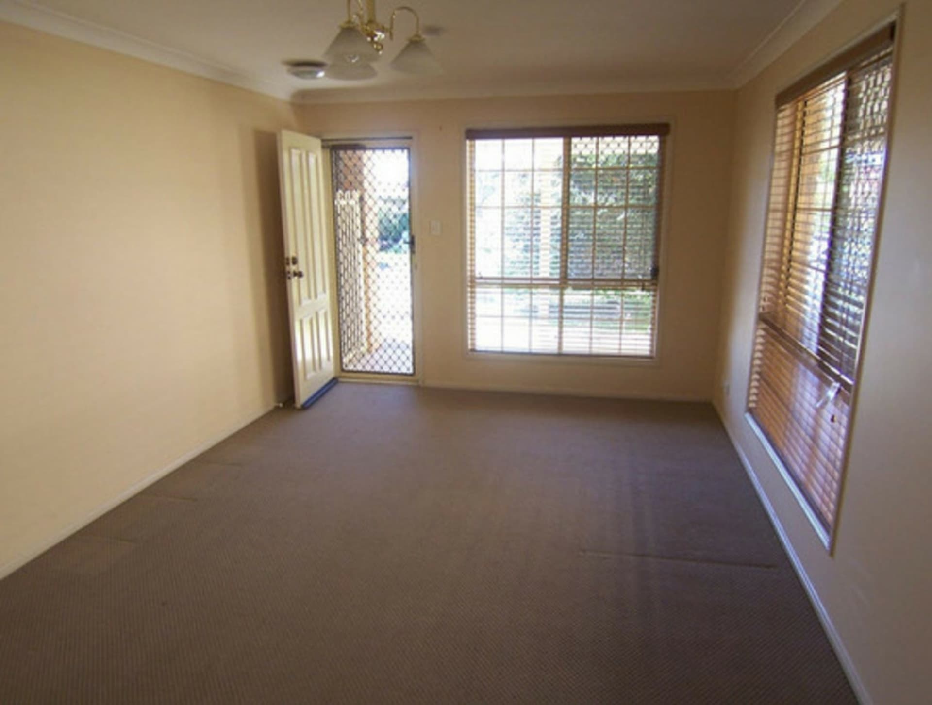 86 Silkyoak Circuit Fitzgibbon QLD, Fitzgibbon - Thumbnail 4
