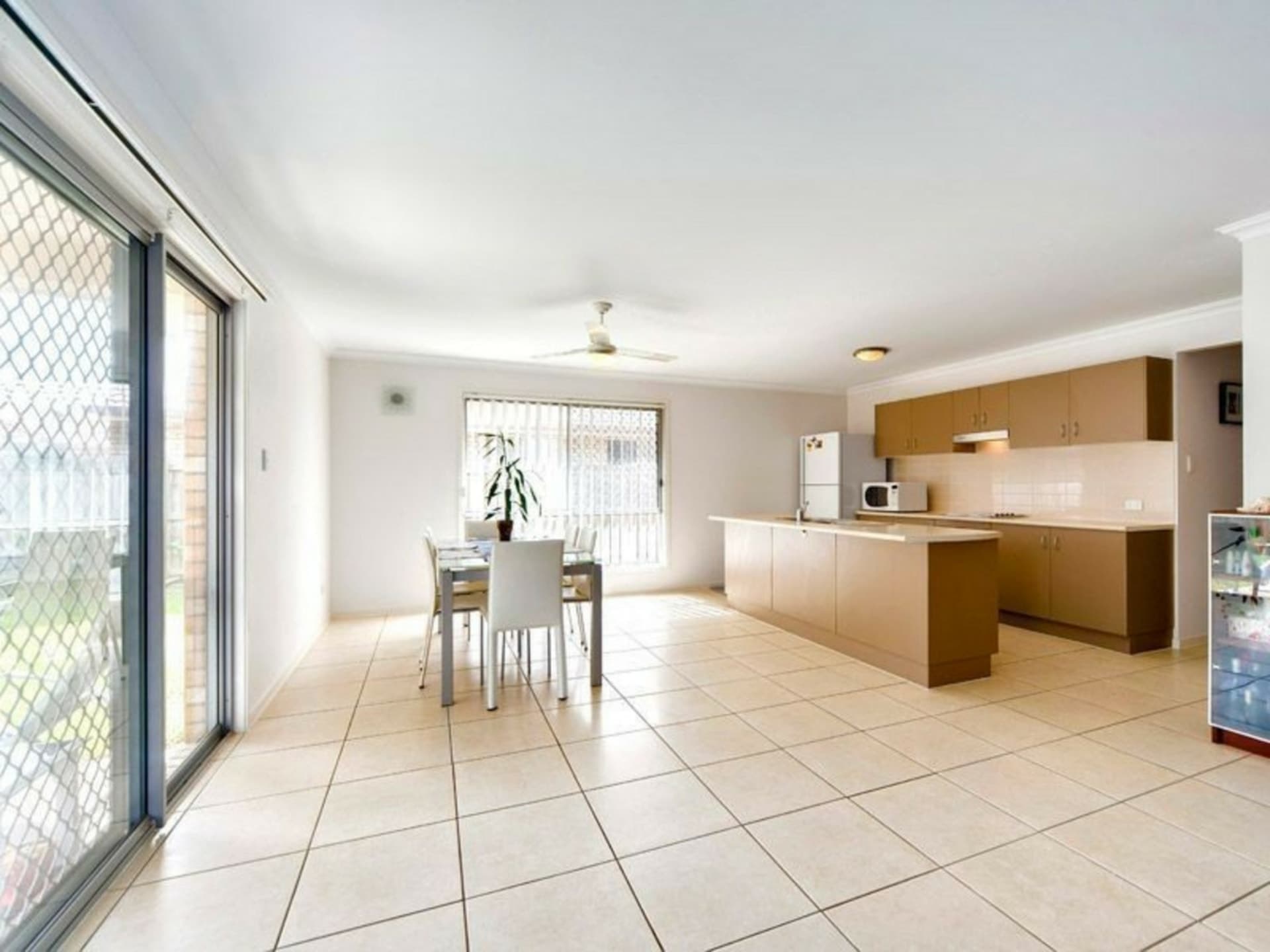 6 Yamba Close Fitzgibbon QLD, Fitzgibbon - Thumbnail 3