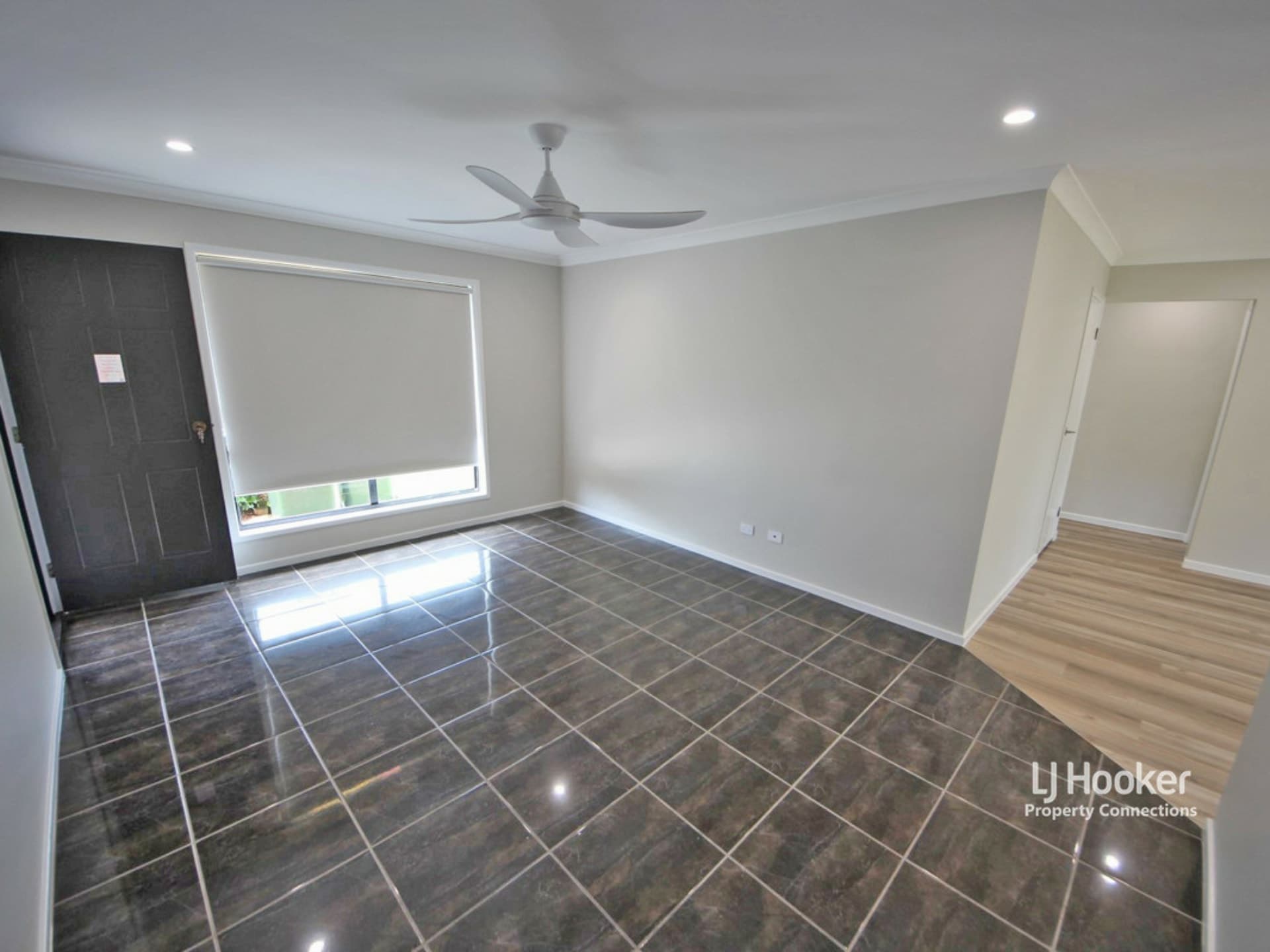 8 Deakin Close Fitzgibbon QLD, Fitzgibbon - Thumbnail 2