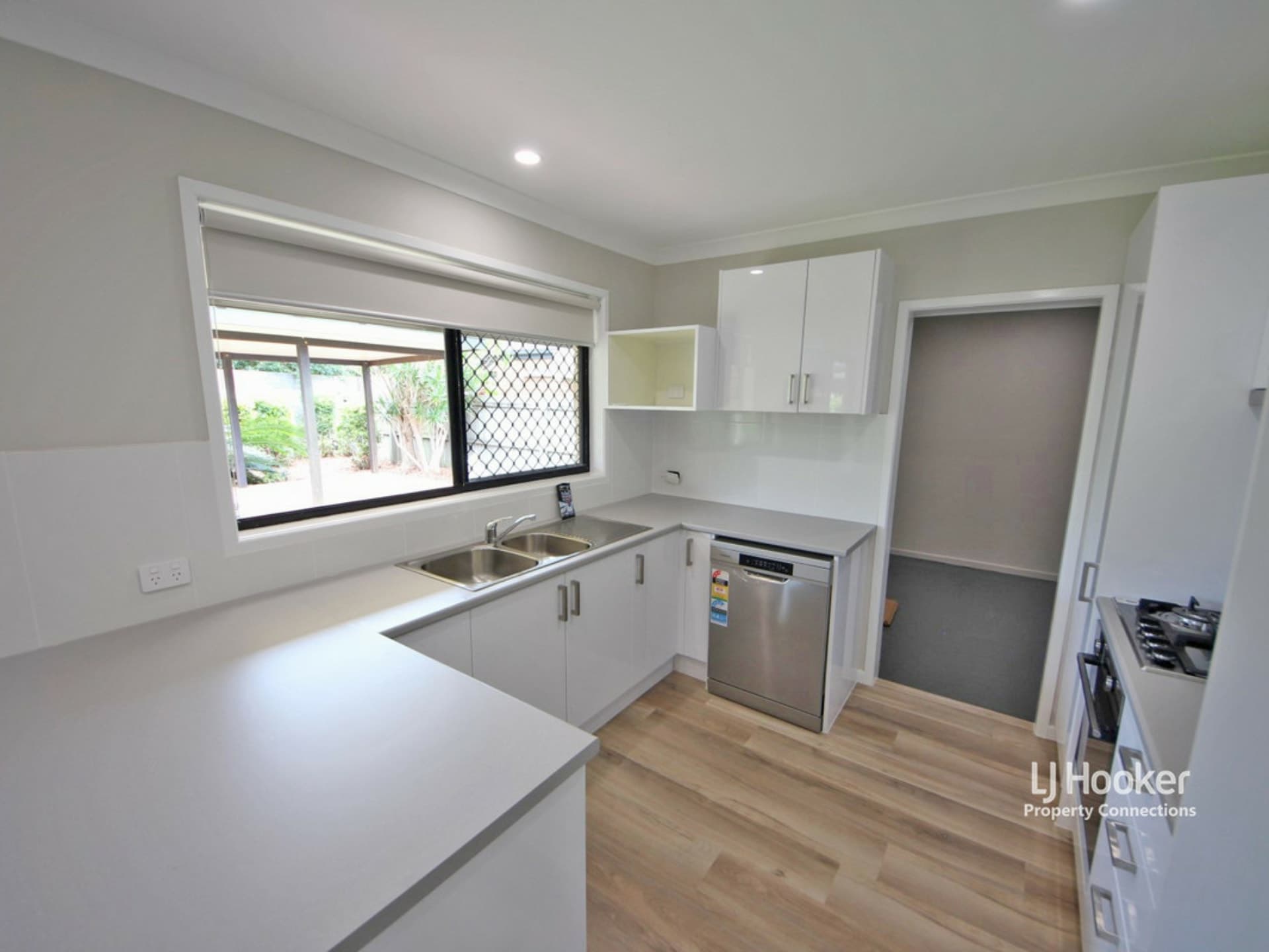 8 Deakin Close Fitzgibbon QLD, Fitzgibbon - Thumbnail 6